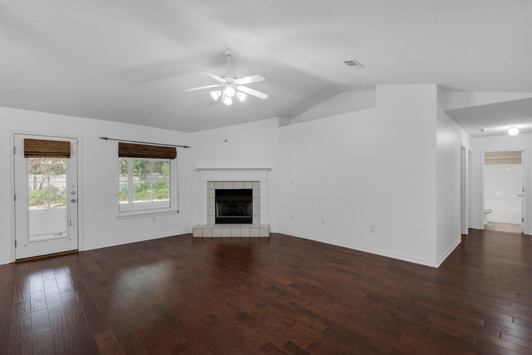 SOUTHWOODS - Residential