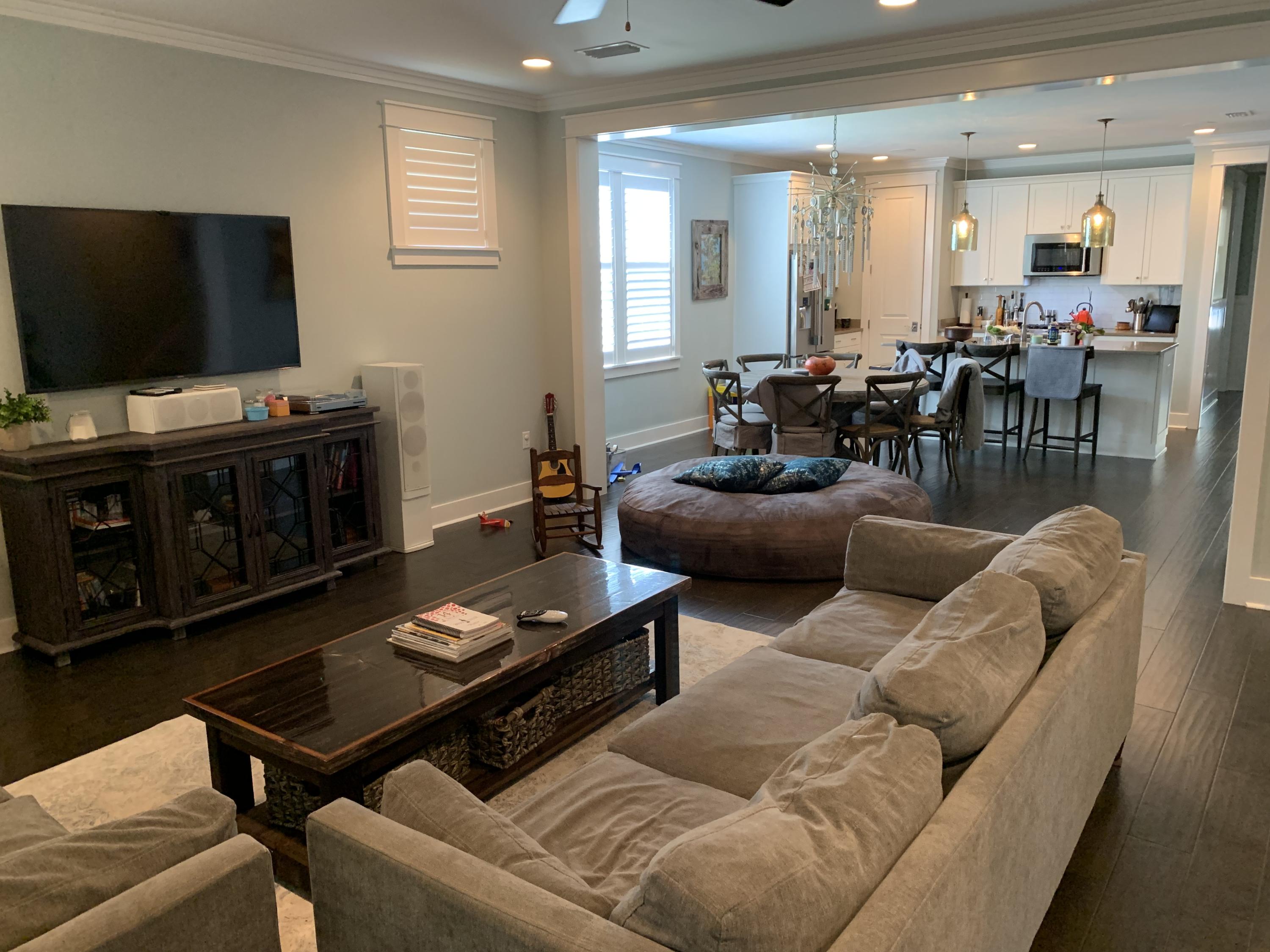 CARSON OAKS - Residential Lease