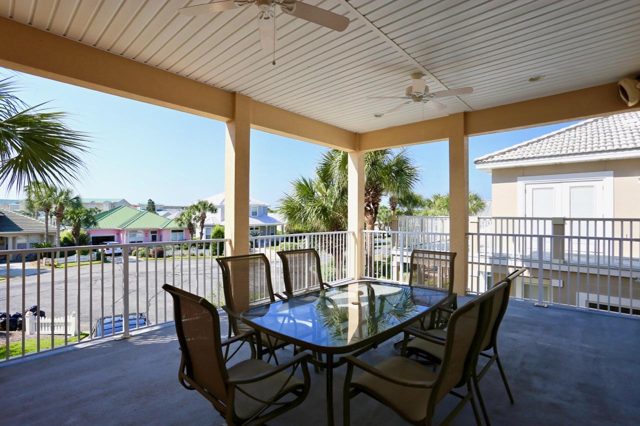 MARAVILLA COTTAGES - Residential