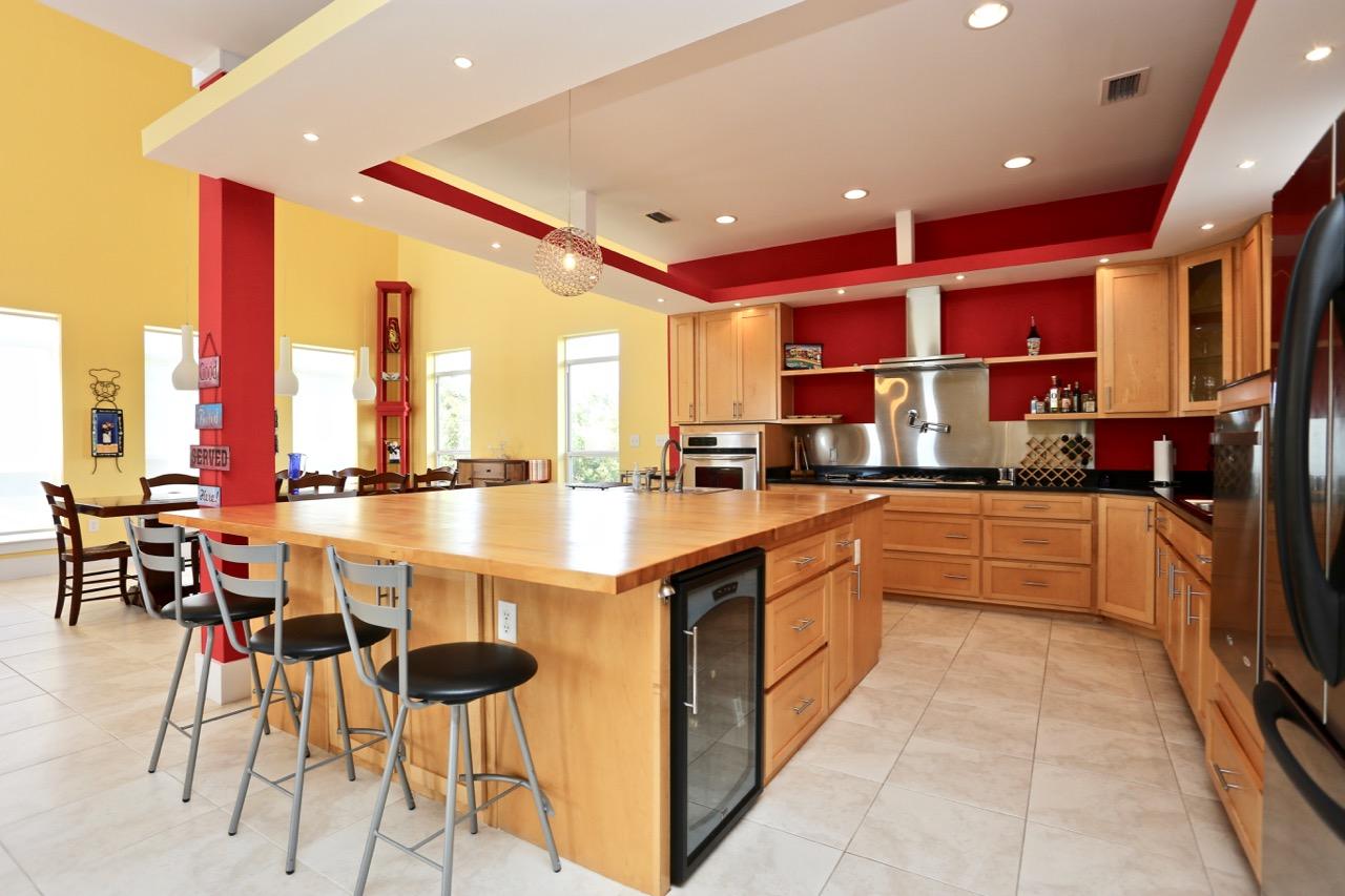 MARAVILLA COTTAGES - Residential