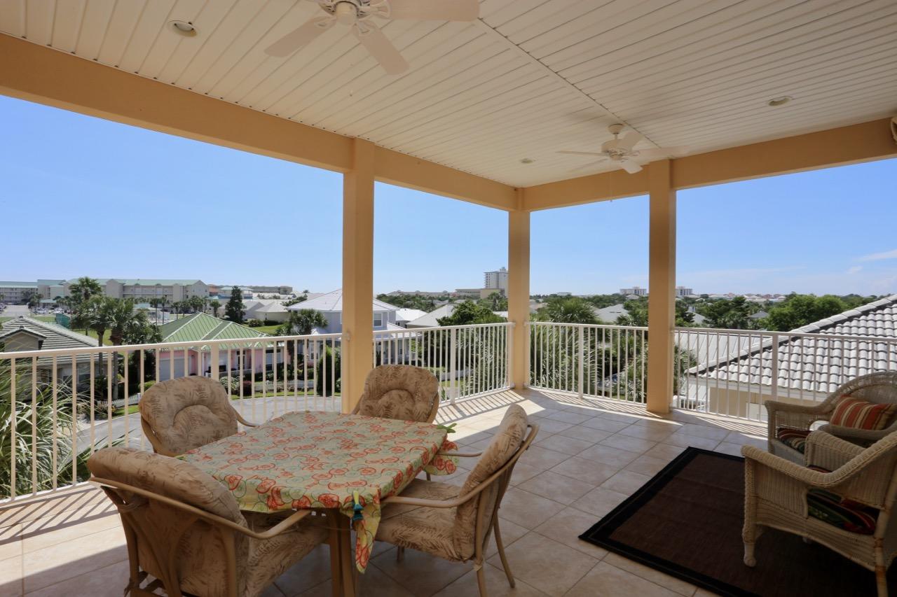 MARAVILLA COTTAGES - Residential