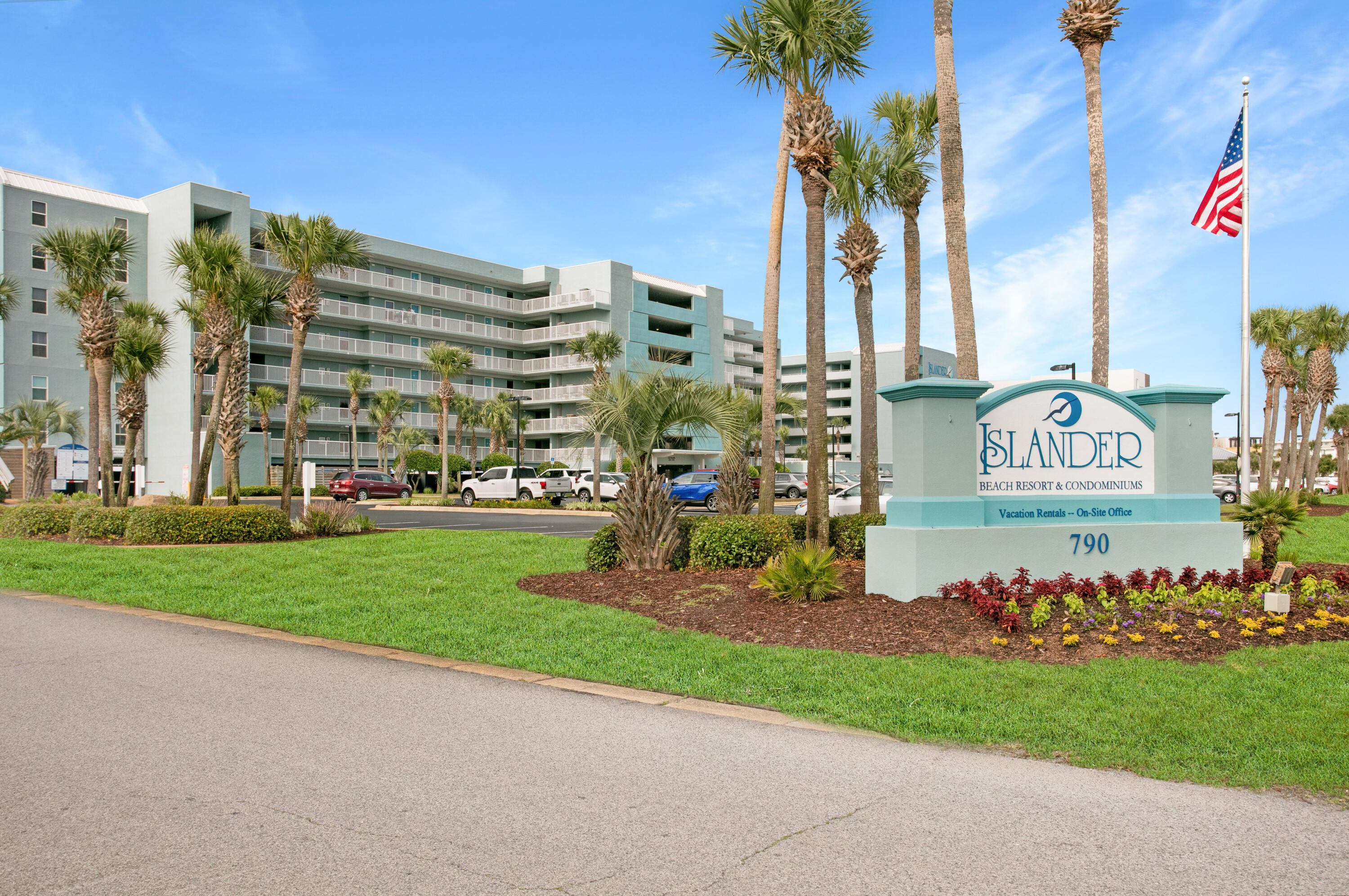 ISLANDER BEACH RESORT CONDO - Residential