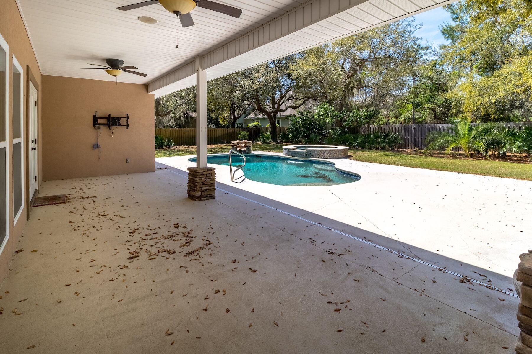 BOTANY BAYOU - Residential