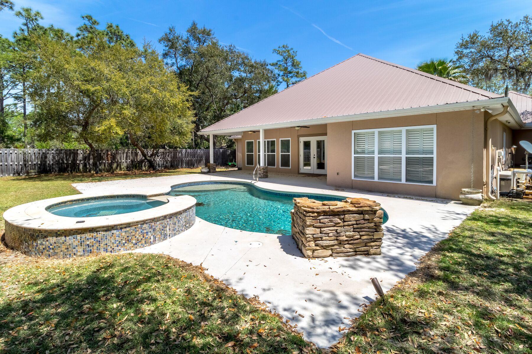 BOTANY BAYOU - Residential