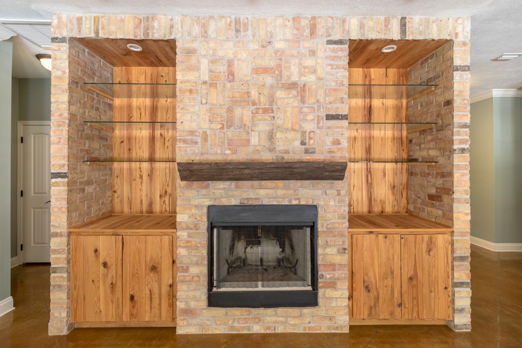 BOTANY BAYOU - Residential