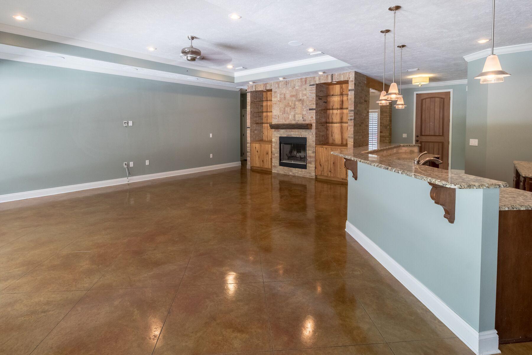 BOTANY BAYOU - Residential