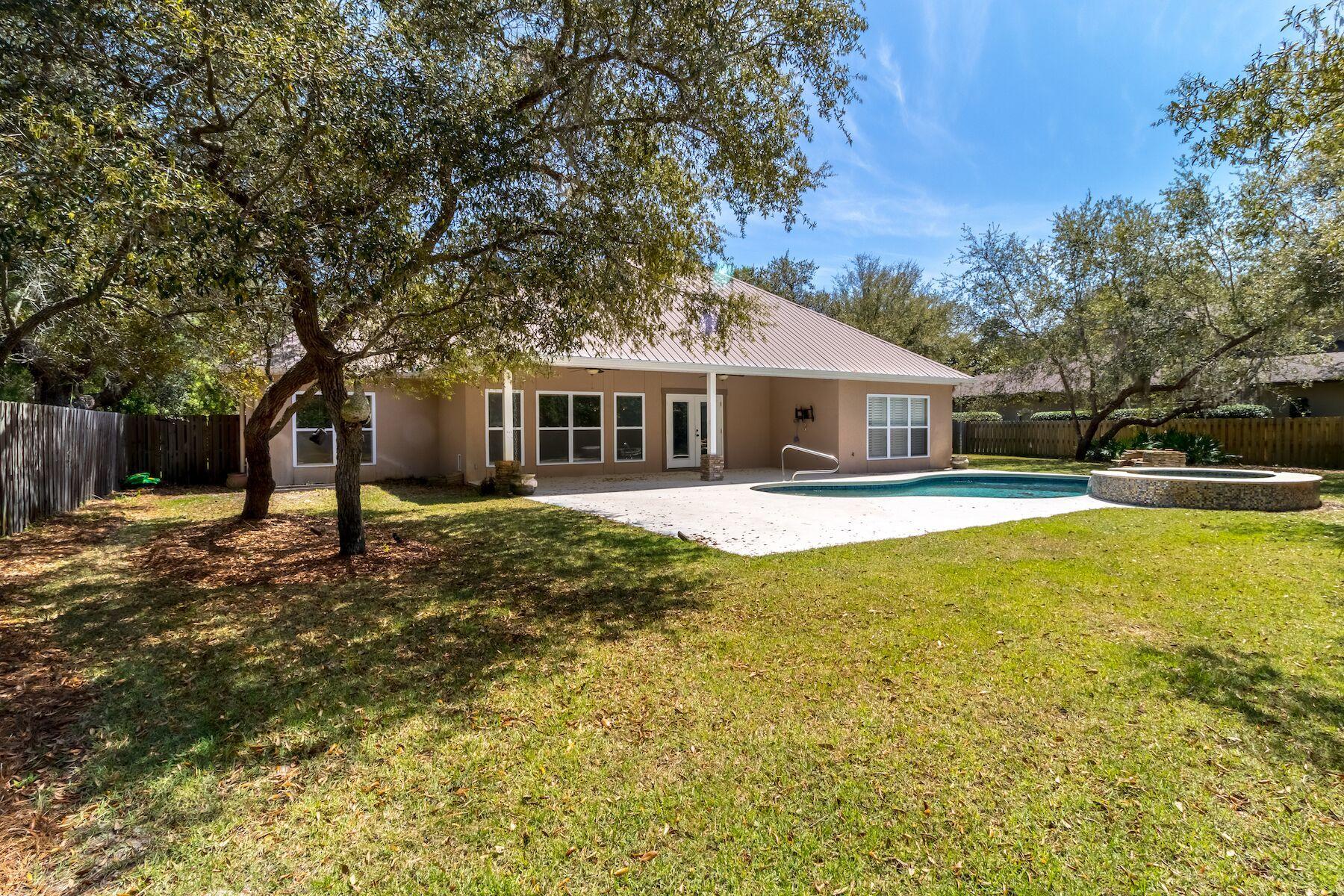 BOTANY BAYOU - Residential