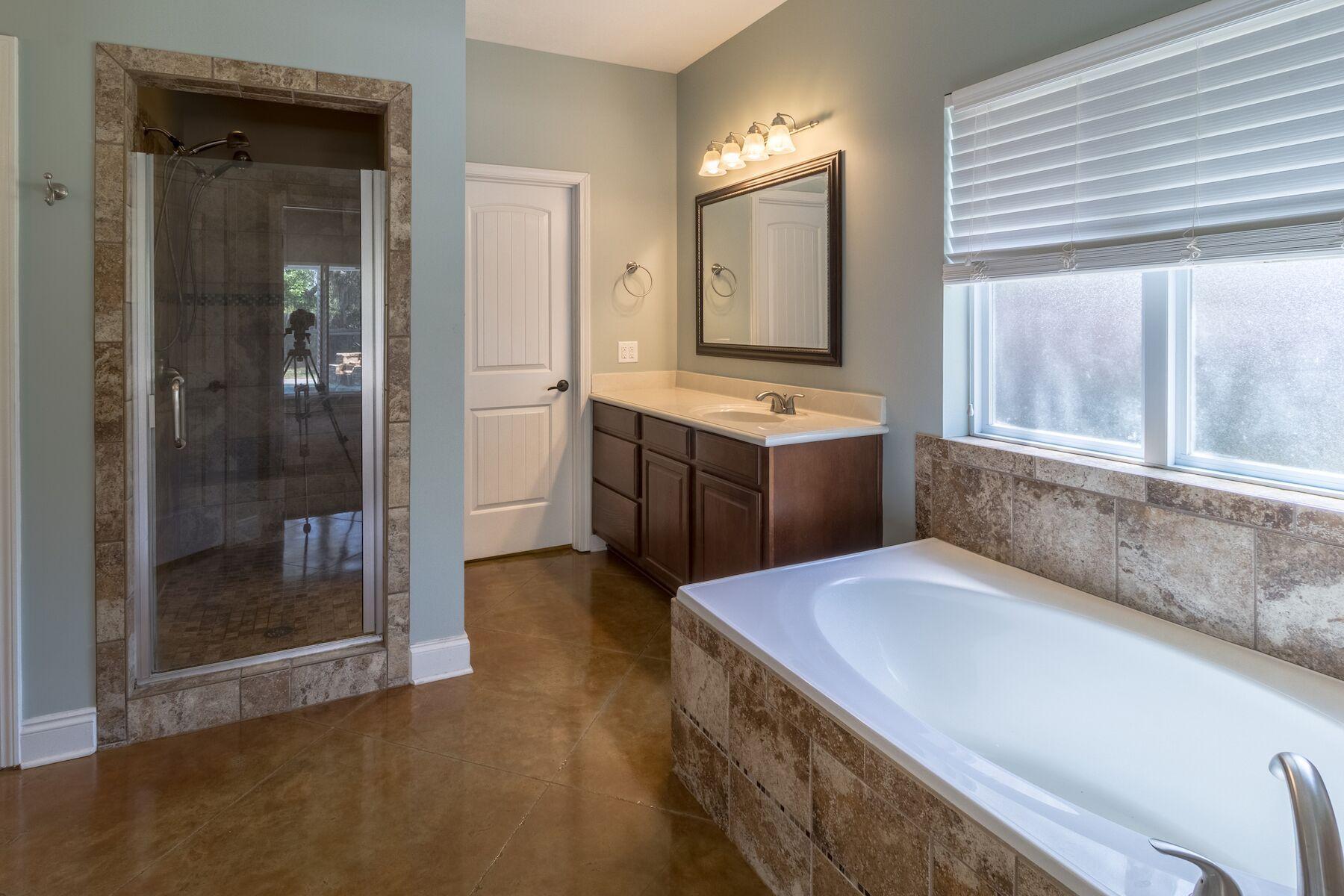 BOTANY BAYOU - Residential