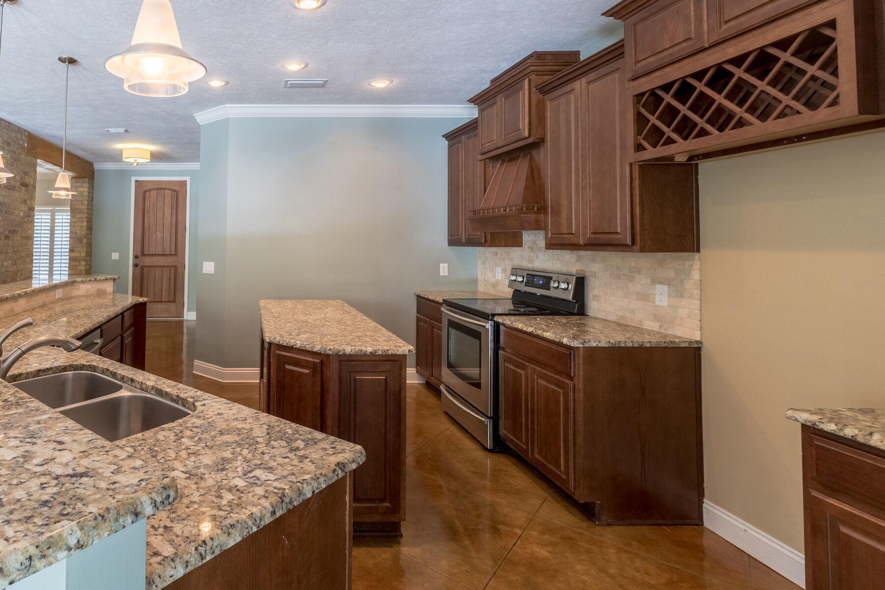 BOTANY BAYOU - Residential