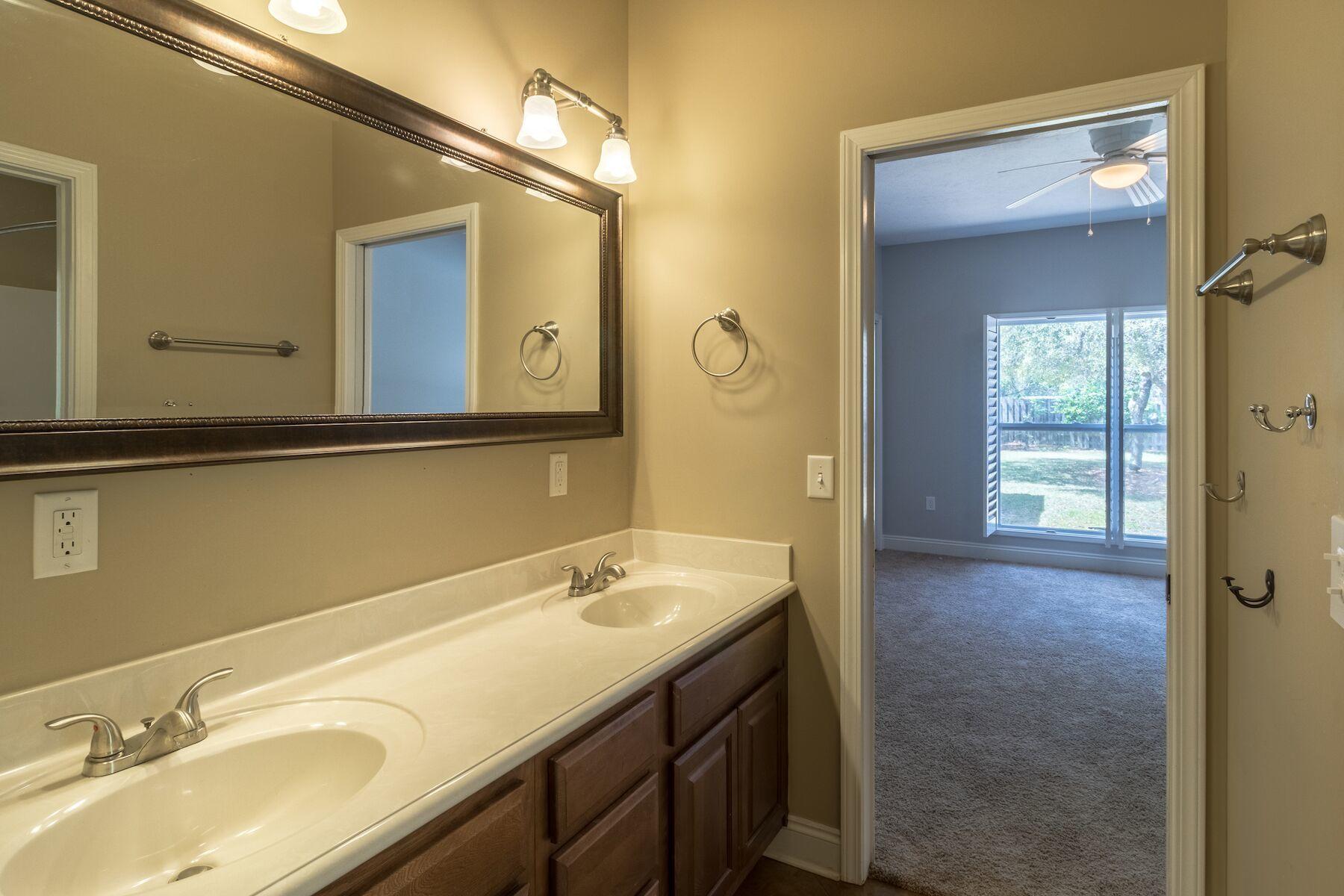 BOTANY BAYOU - Residential