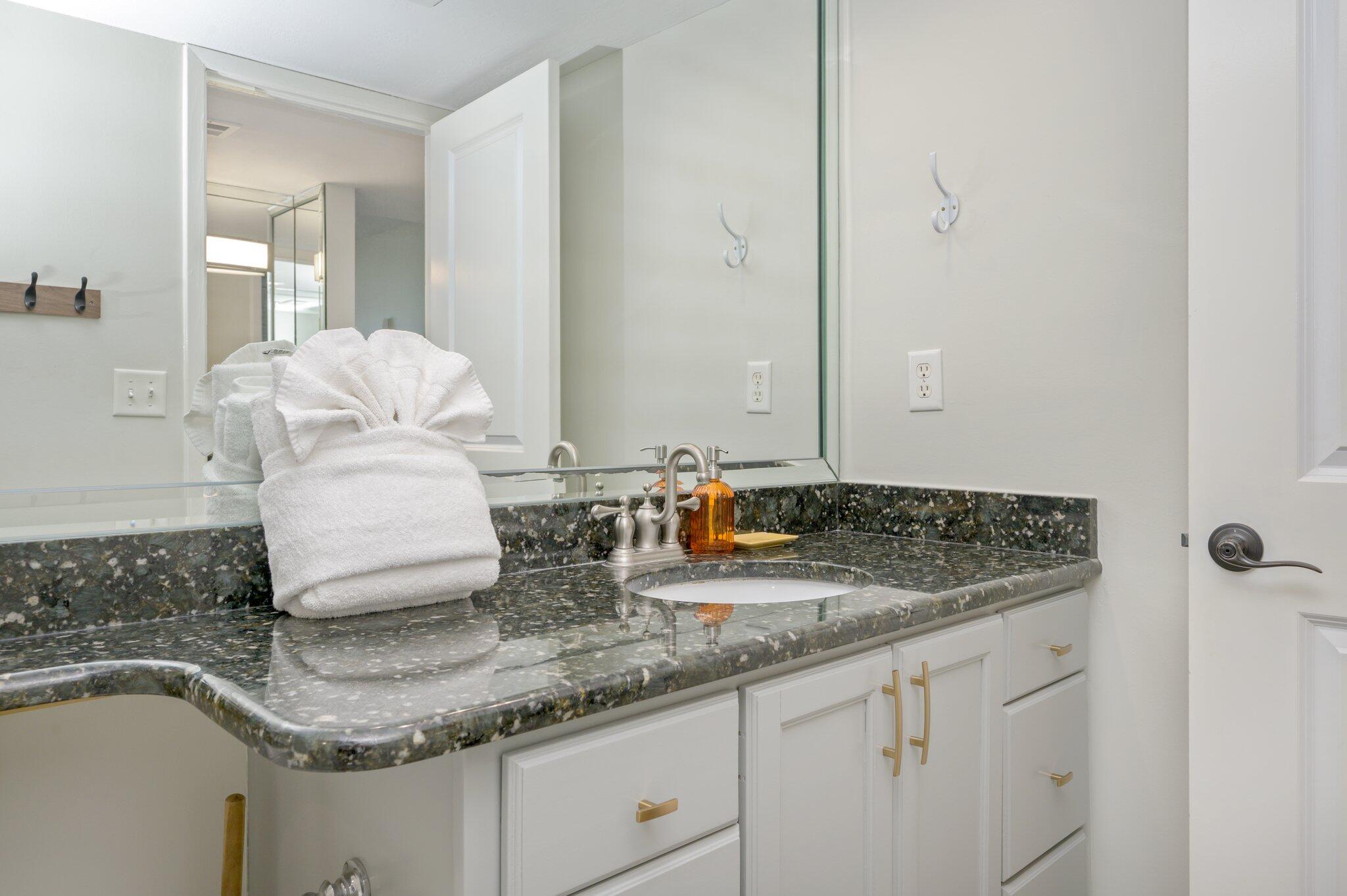 SURF DWELLER CONDO - Residential