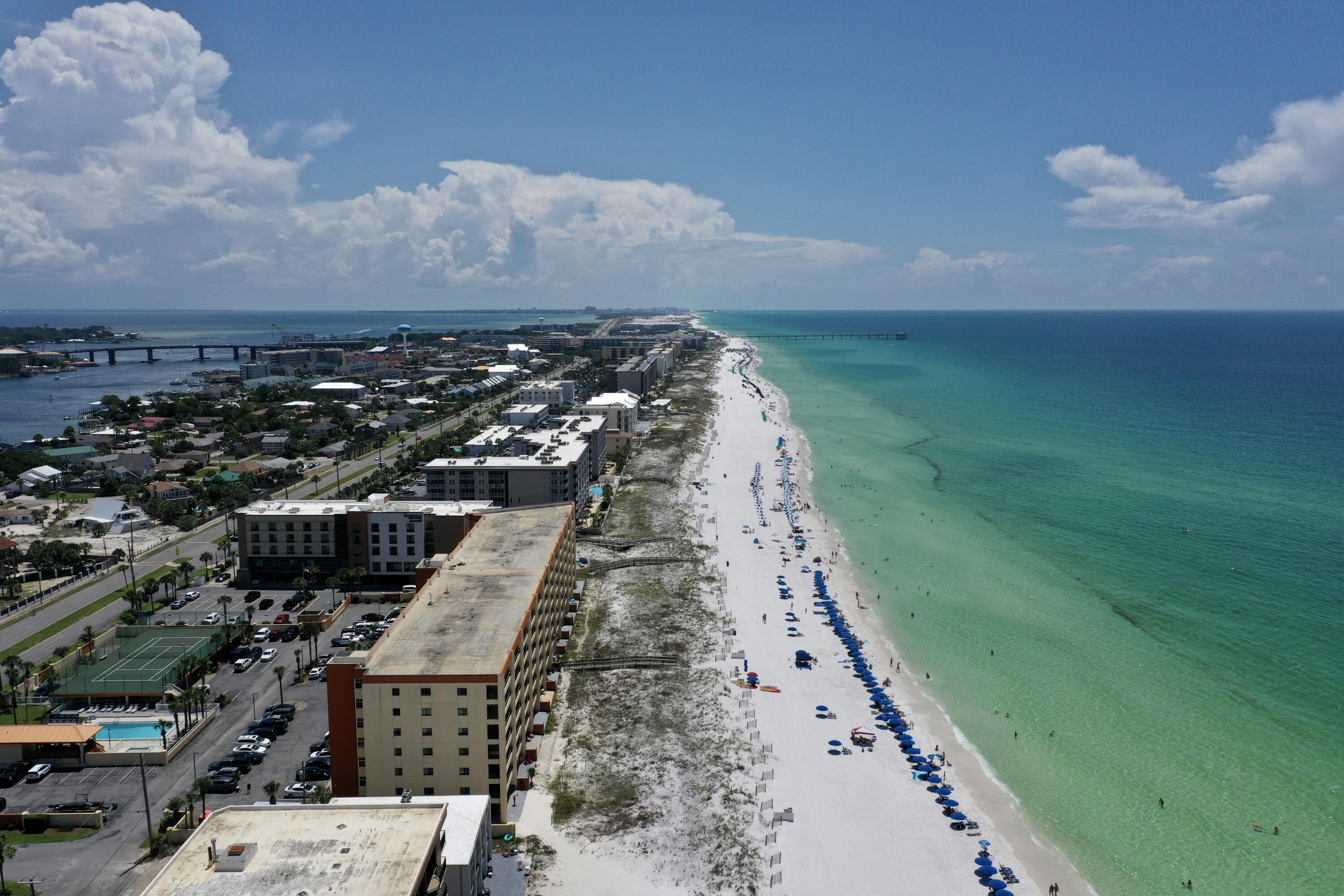 SURF DWELLER CONDO - Residential