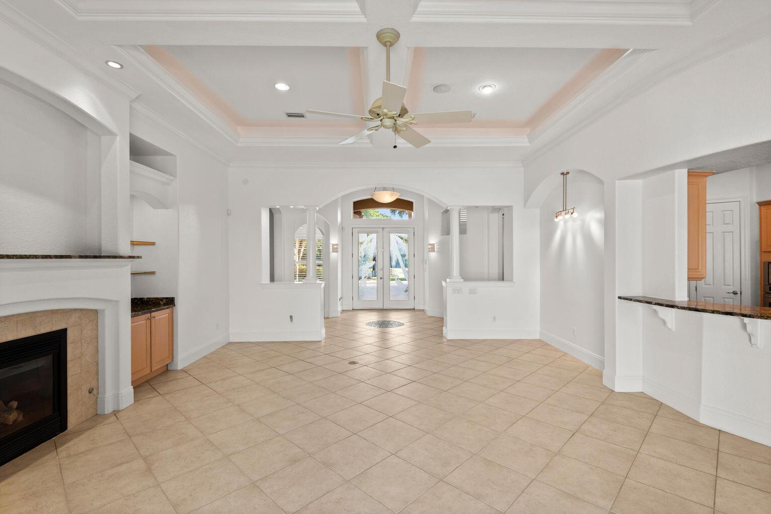 EMERALD BAY WEST - Residential