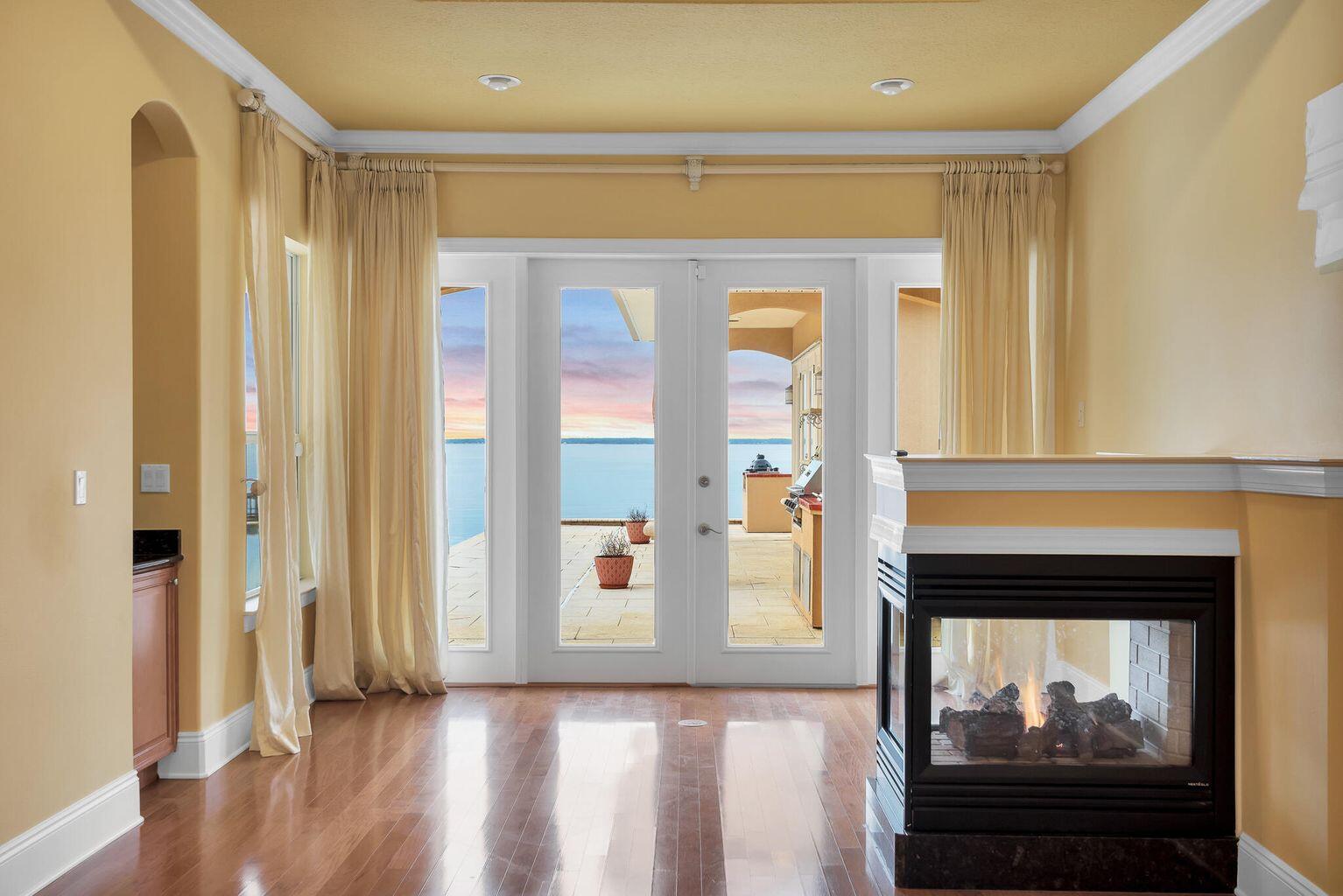 EMERALD BAY WEST - Residential