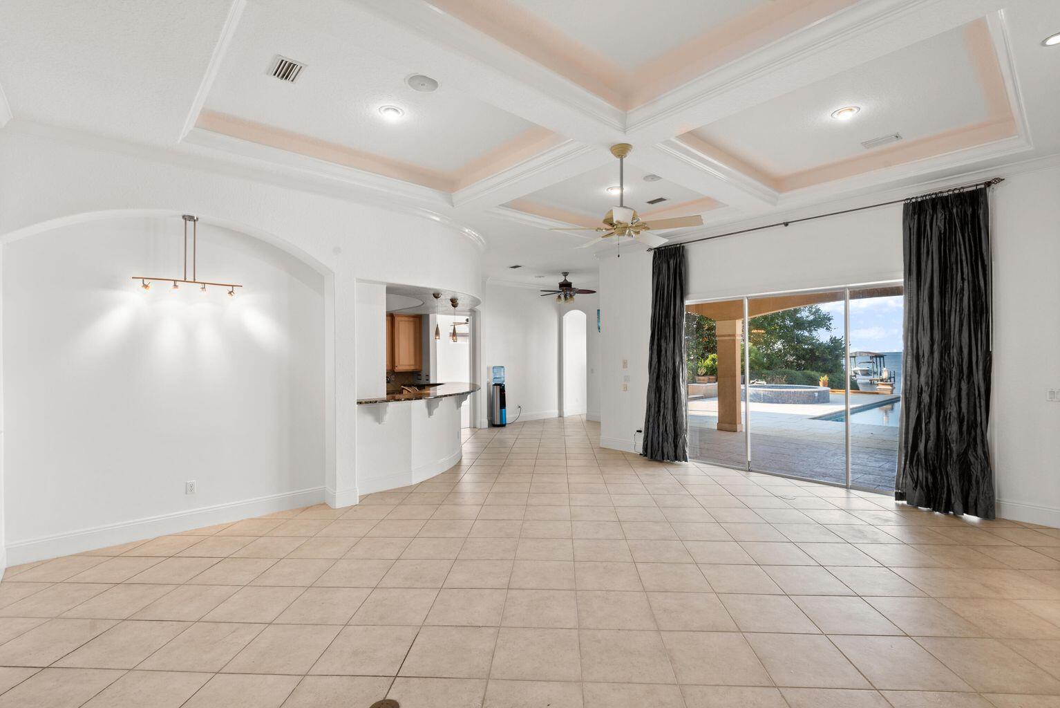 EMERALD BAY WEST - Residential
