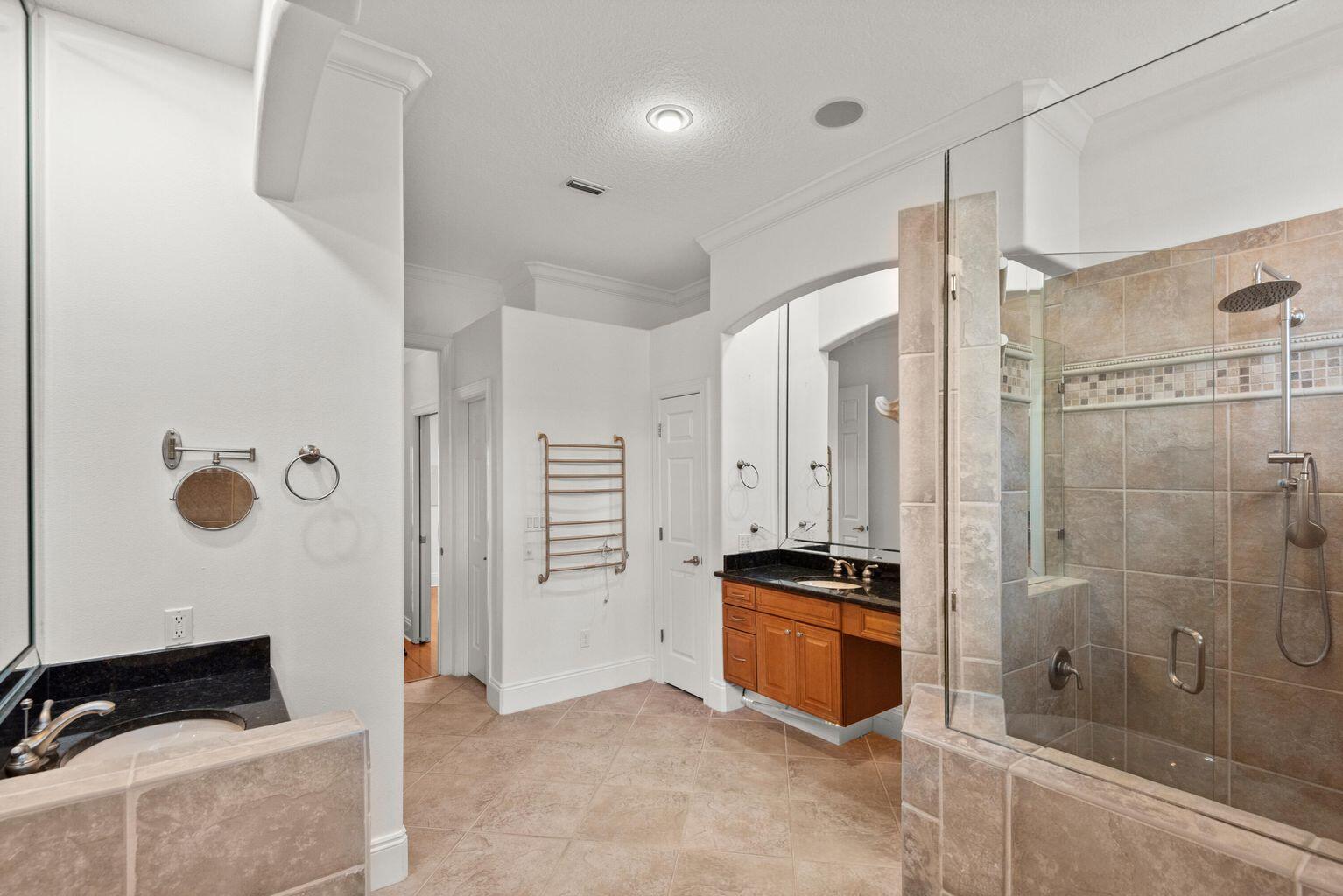EMERALD BAY WEST - Residential