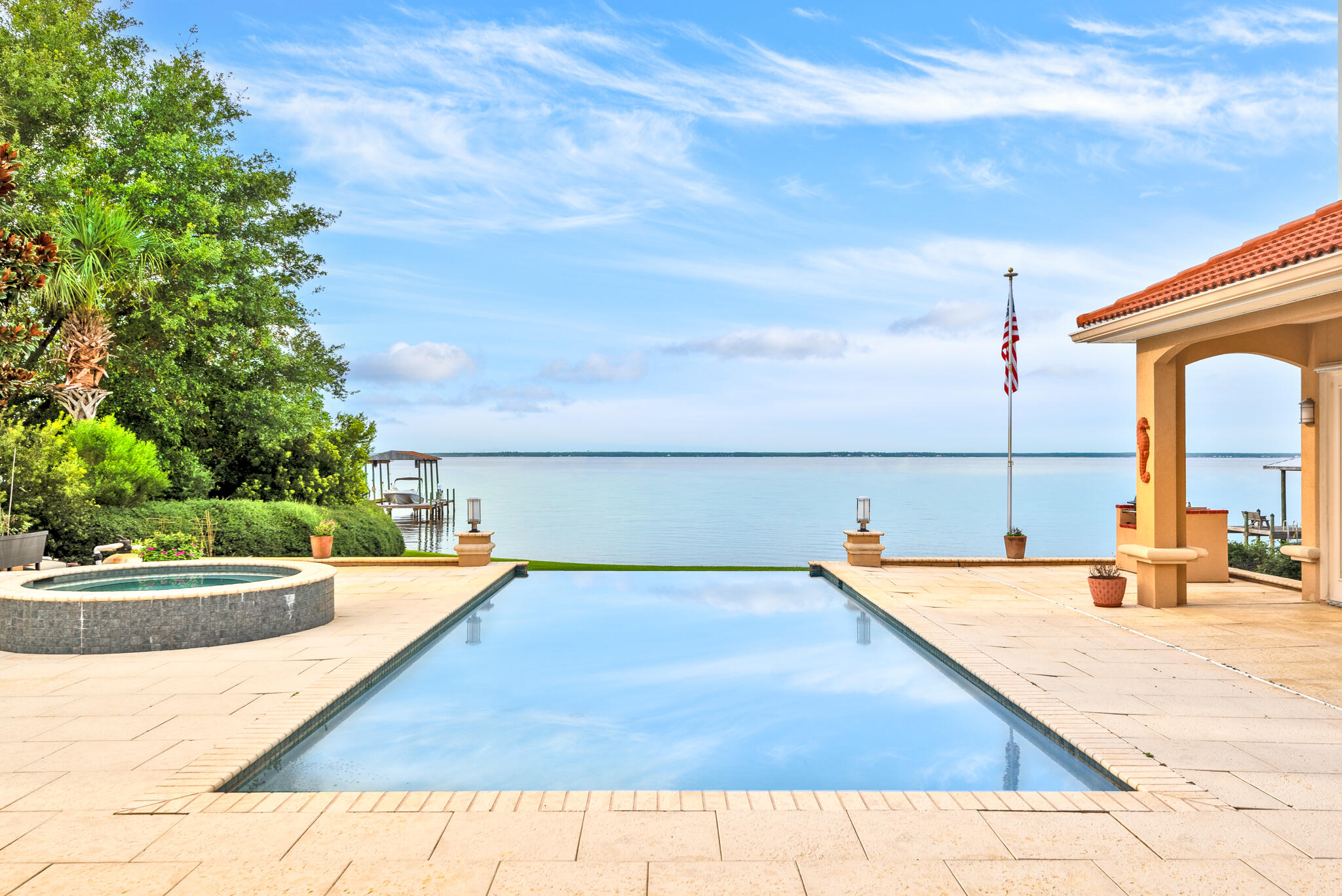 EMERALD BAY WEST - Residential