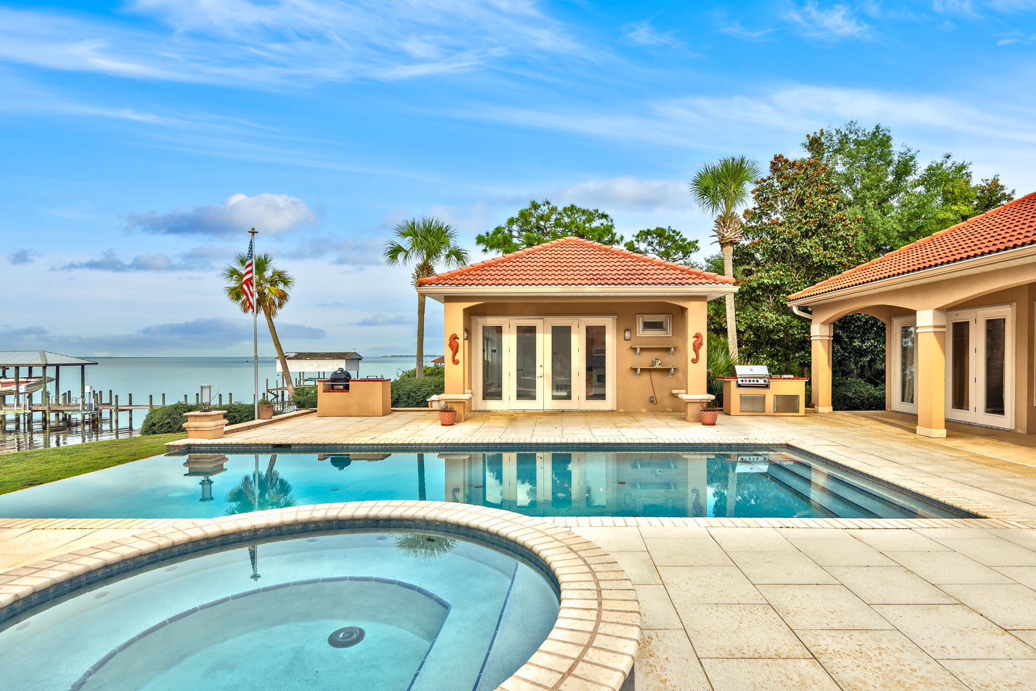 EMERALD BAY WEST - Residential