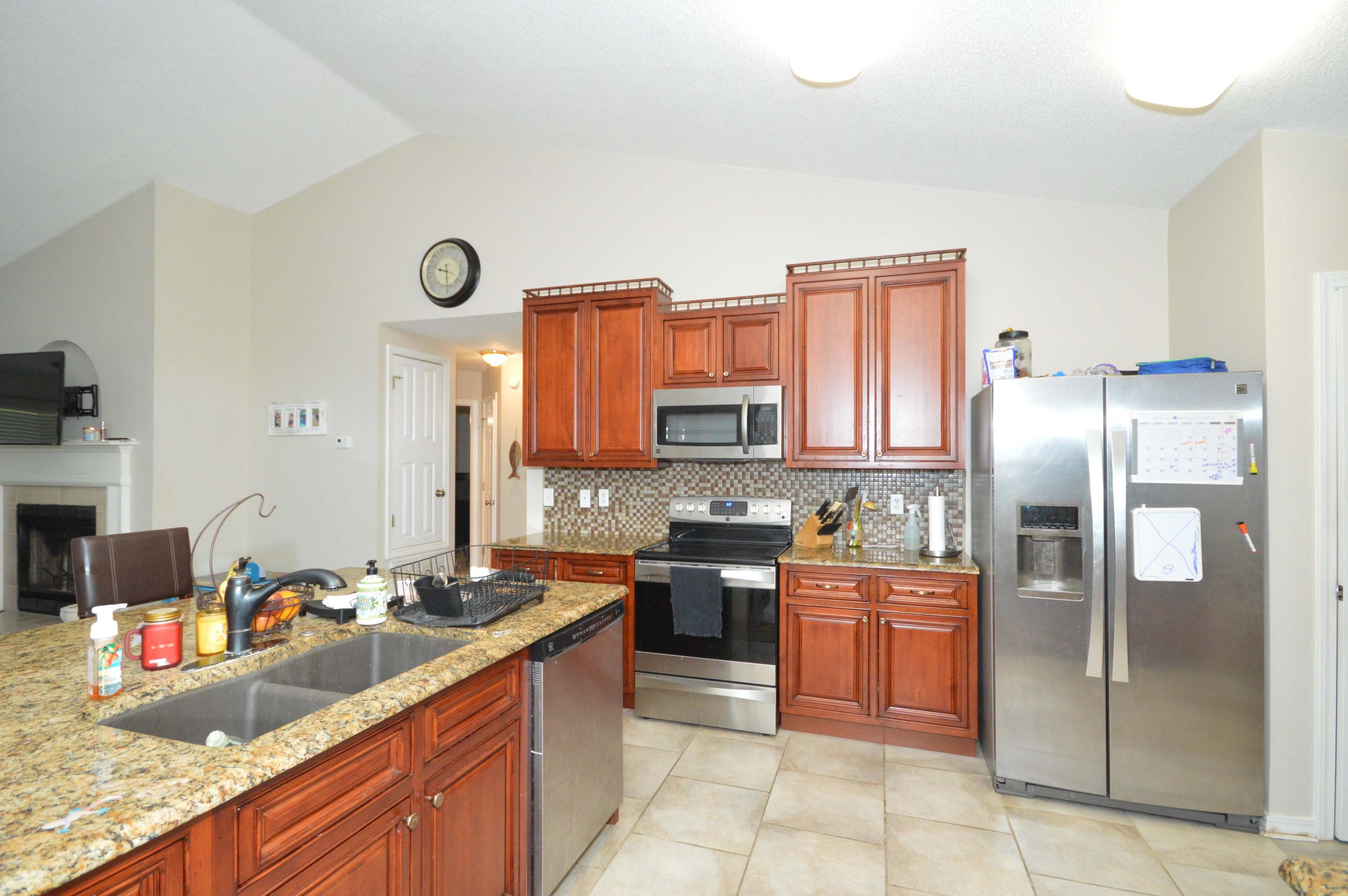 MARION MANOR - Residential