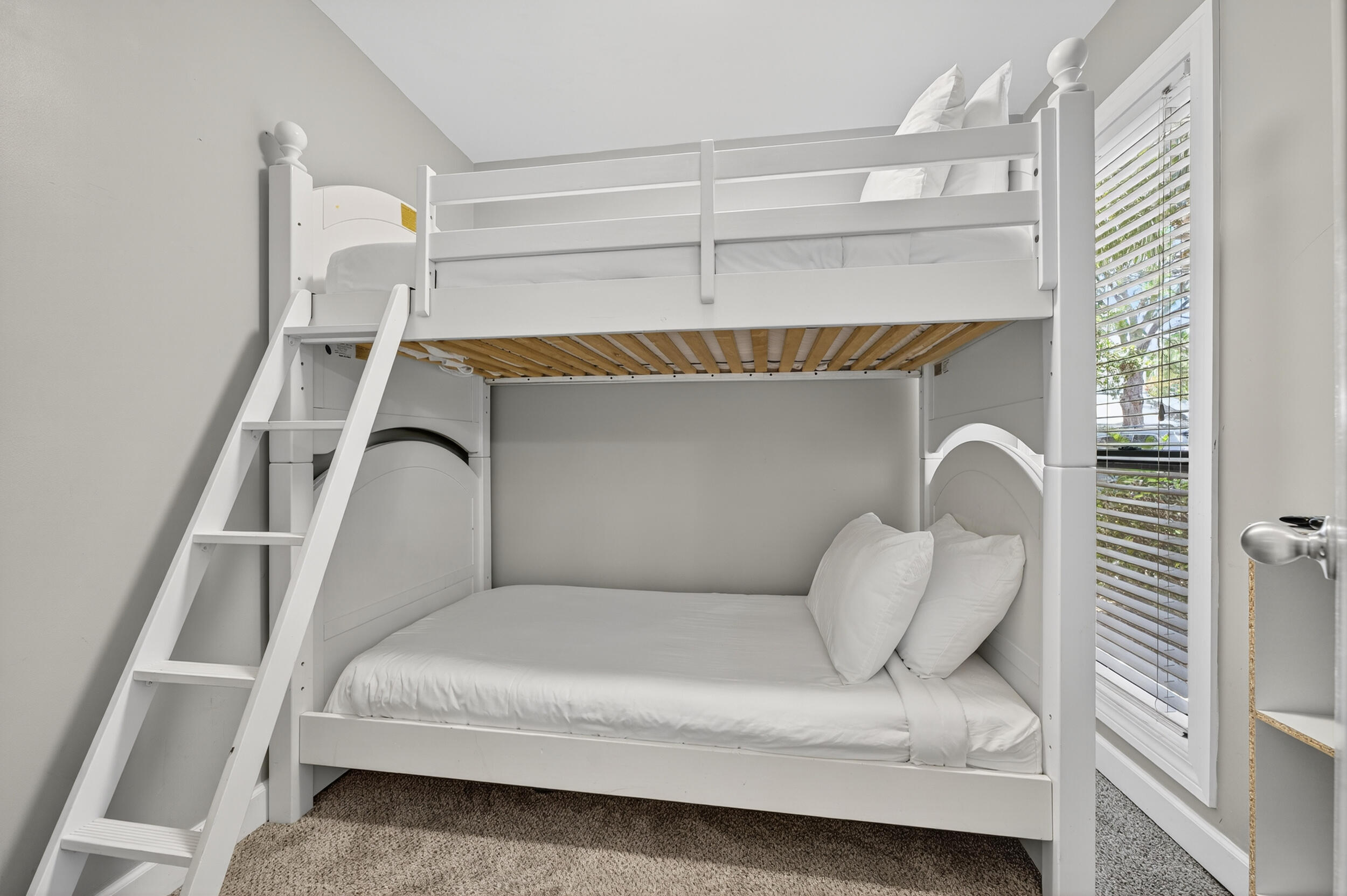 SANDPIPER VILLAGE - Residential