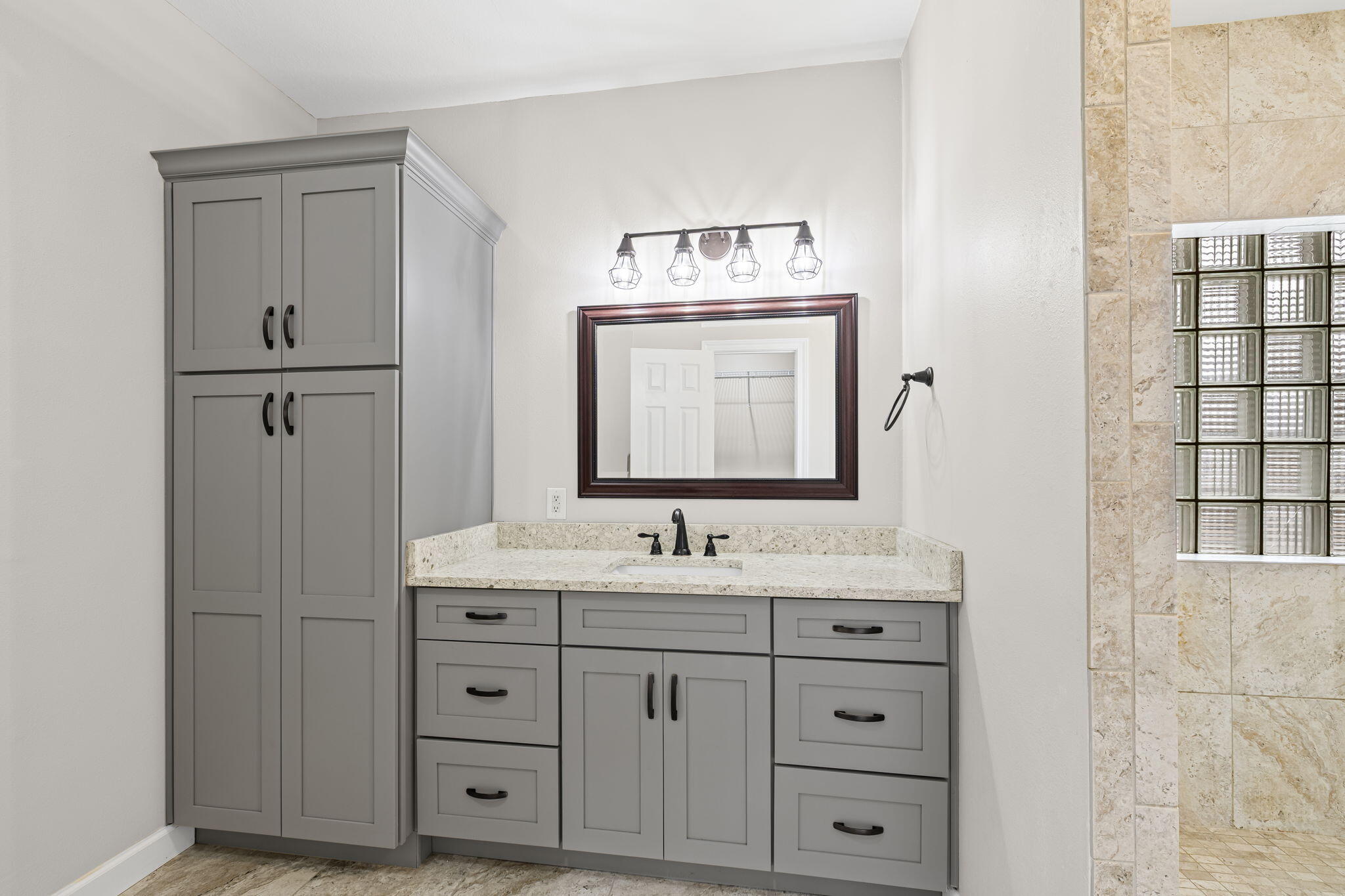 LAKE POINTE - Residential