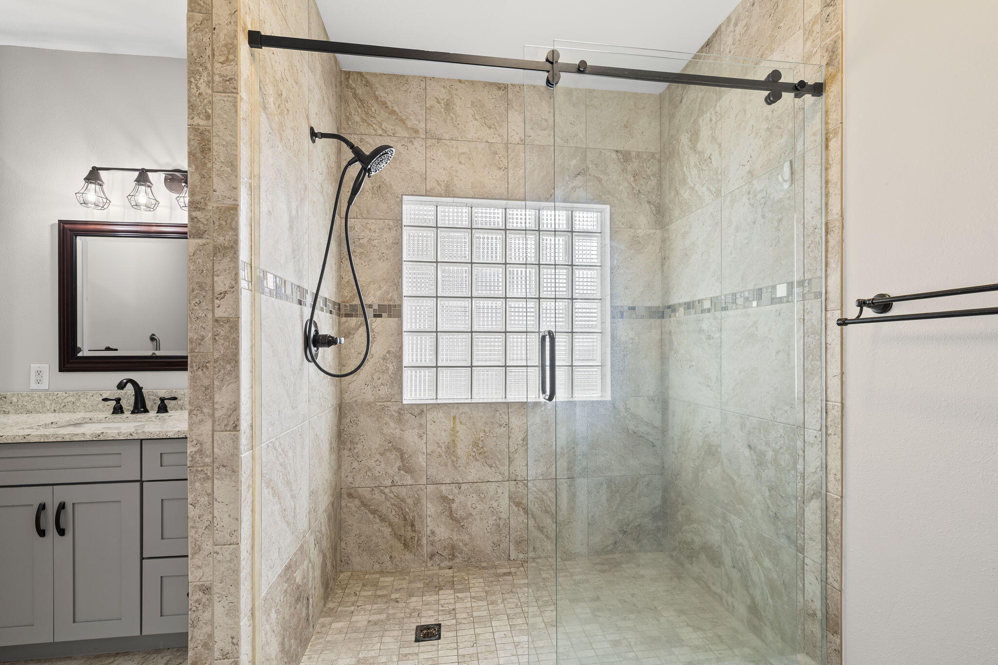 LAKE POINTE - Residential