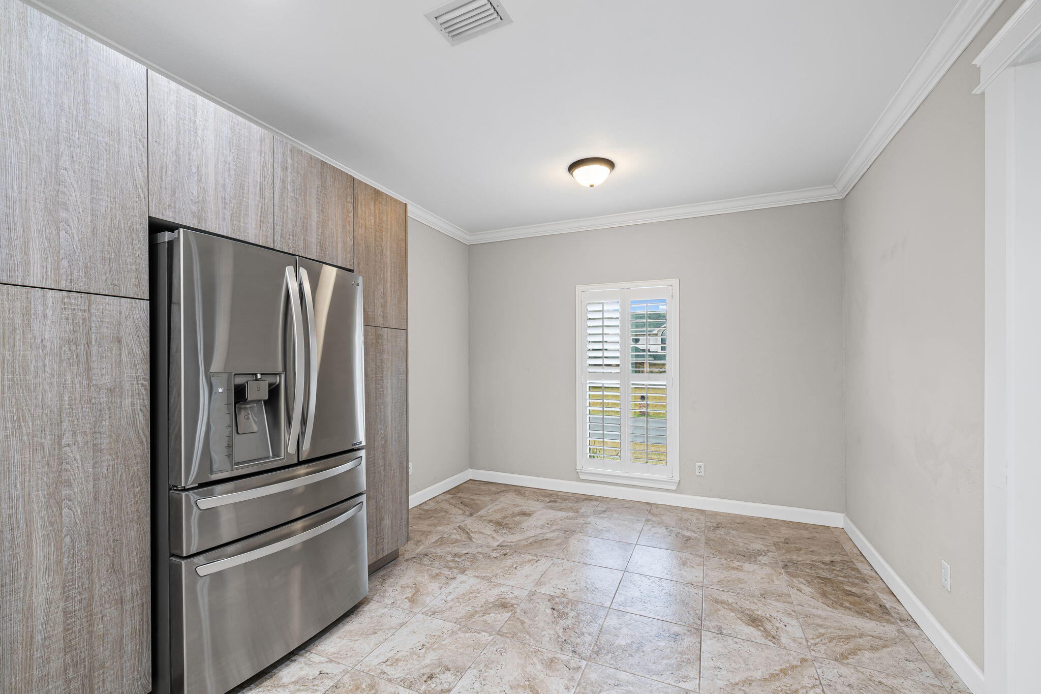 LAKE POINTE - Residential