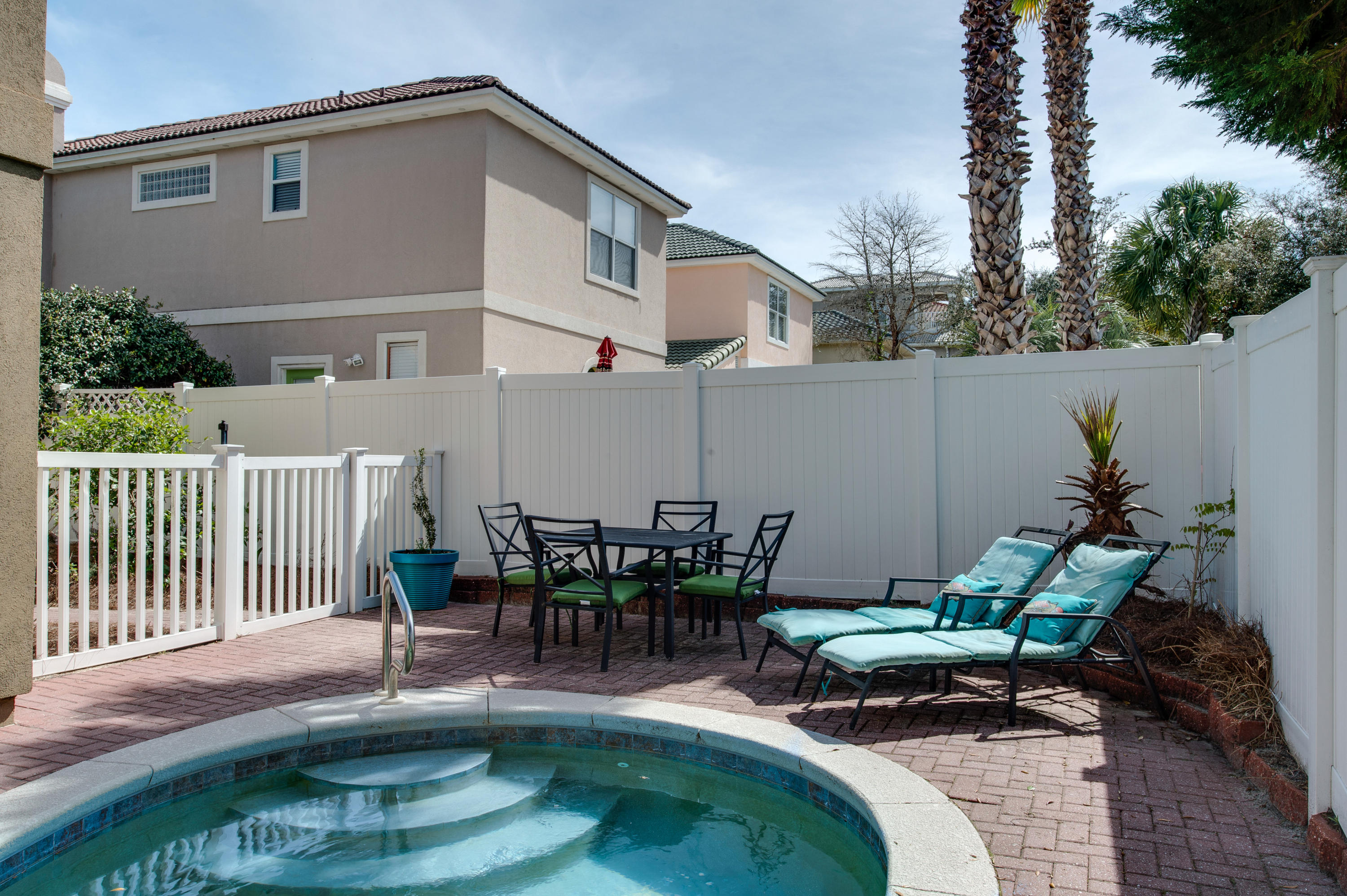 TERRA COTTA TERRACE - Residential