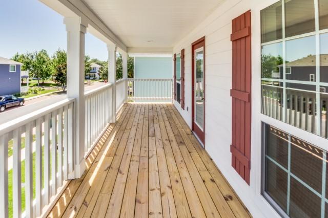 TRANQUILITY BY THE BAY - Residential