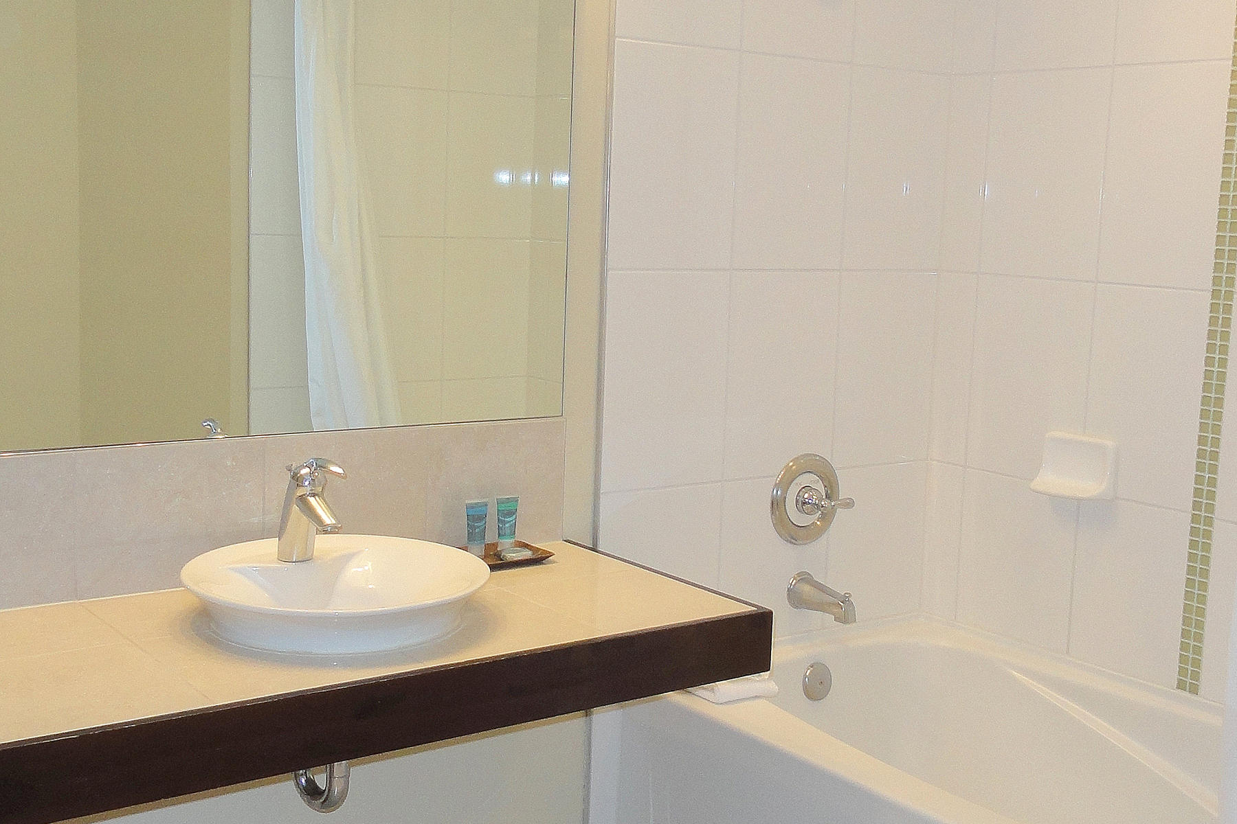 BAHIA CONDO - Residential