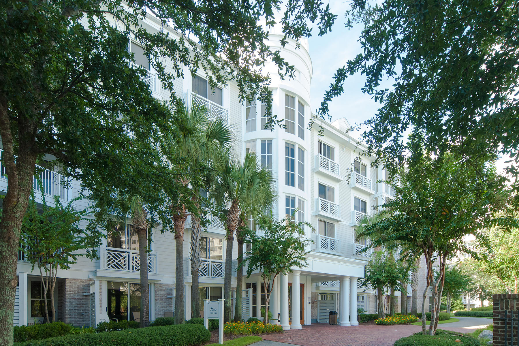 BAHIA CONDO - Residential