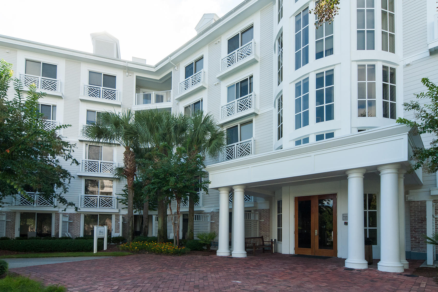 BAHIA CONDO - Residential