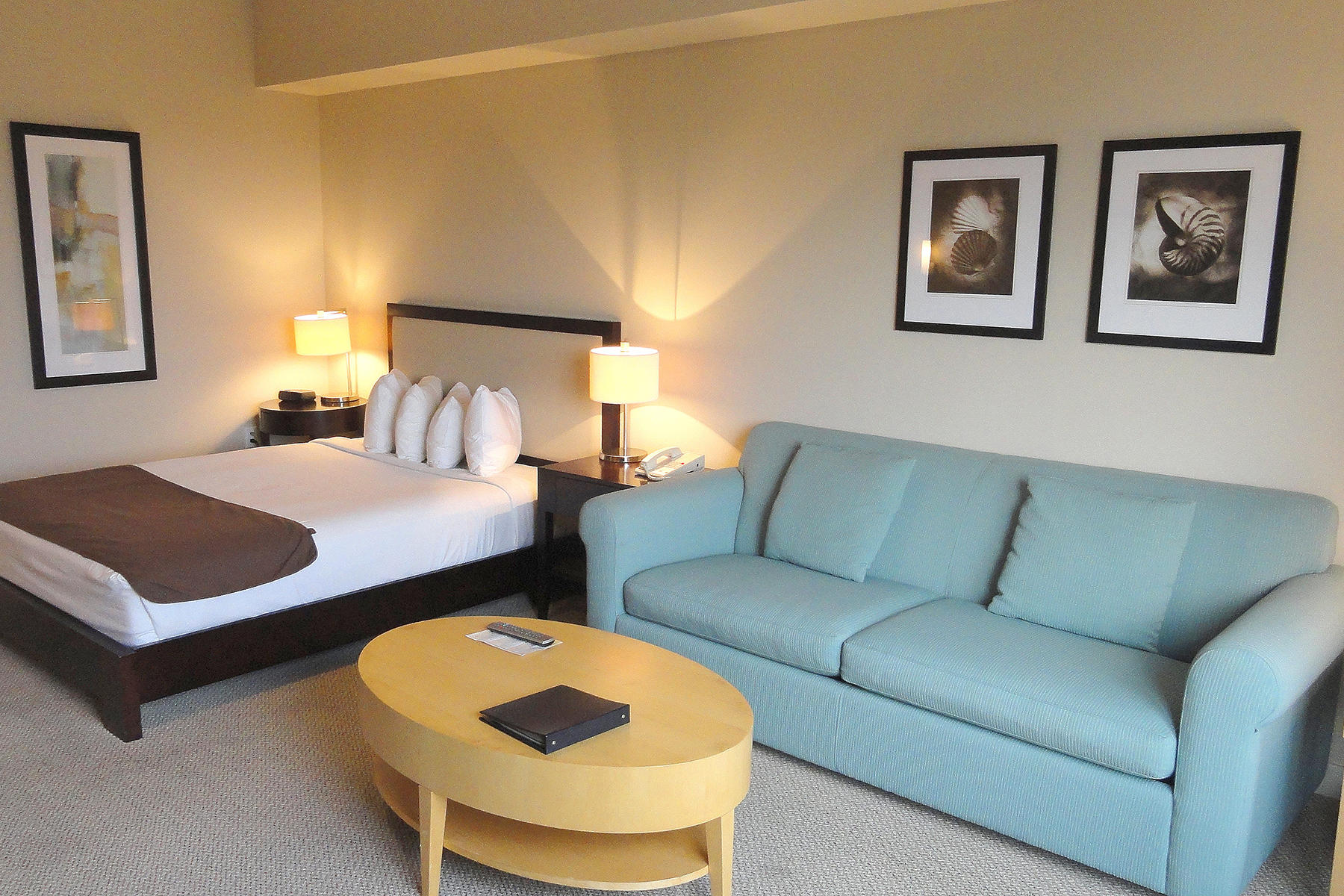 BAHIA CONDO - Residential