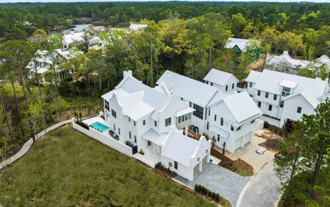 A home in Santa Rosa Beach