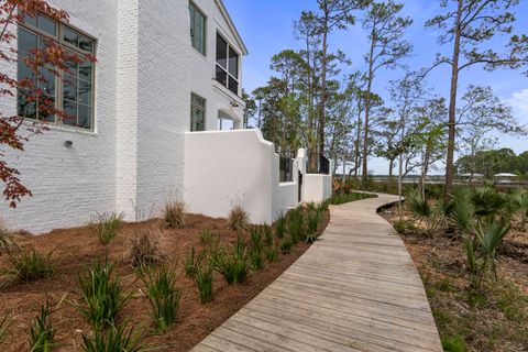 A home in Santa Rosa Beach