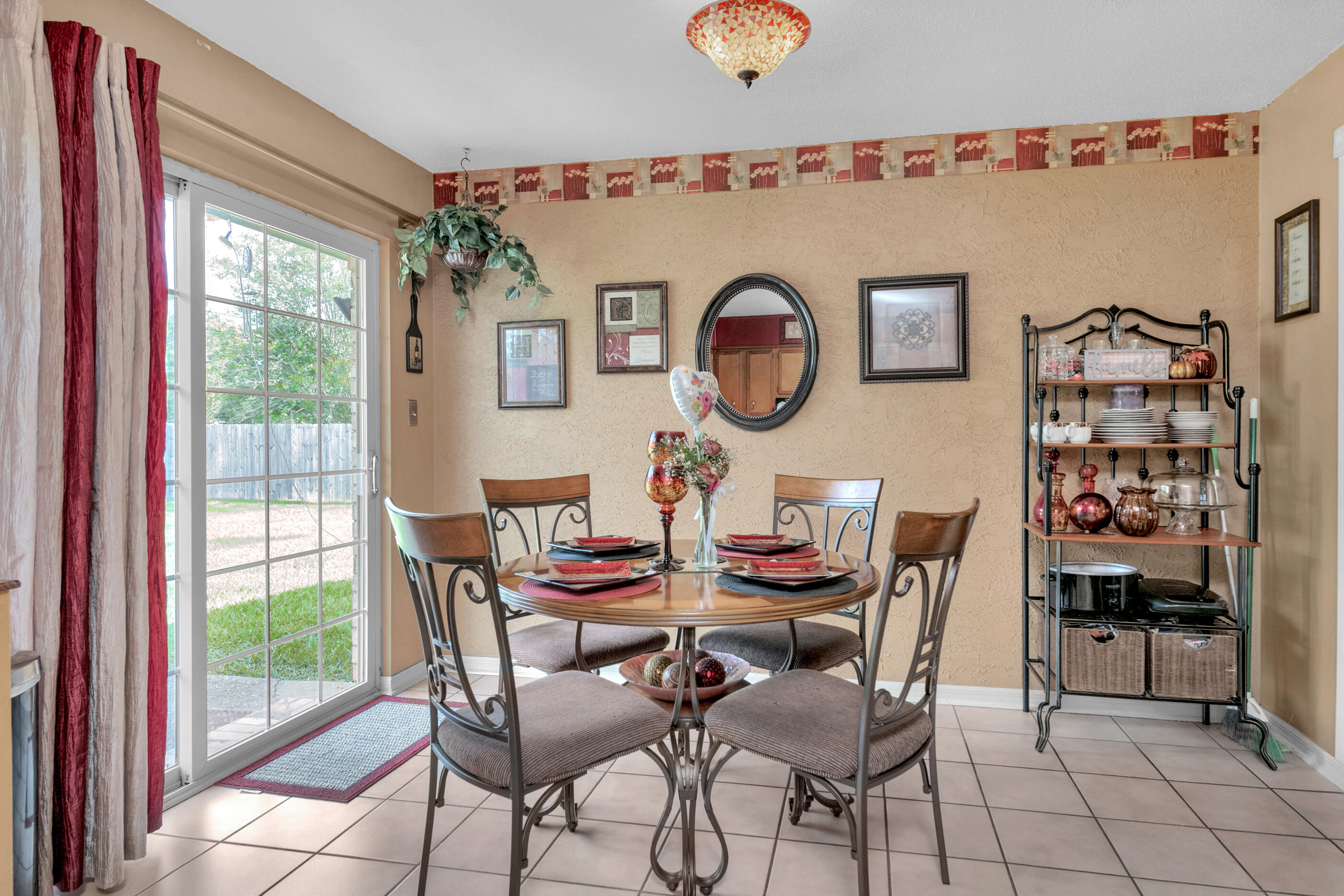 LI-FAIR ESTATES - Residential