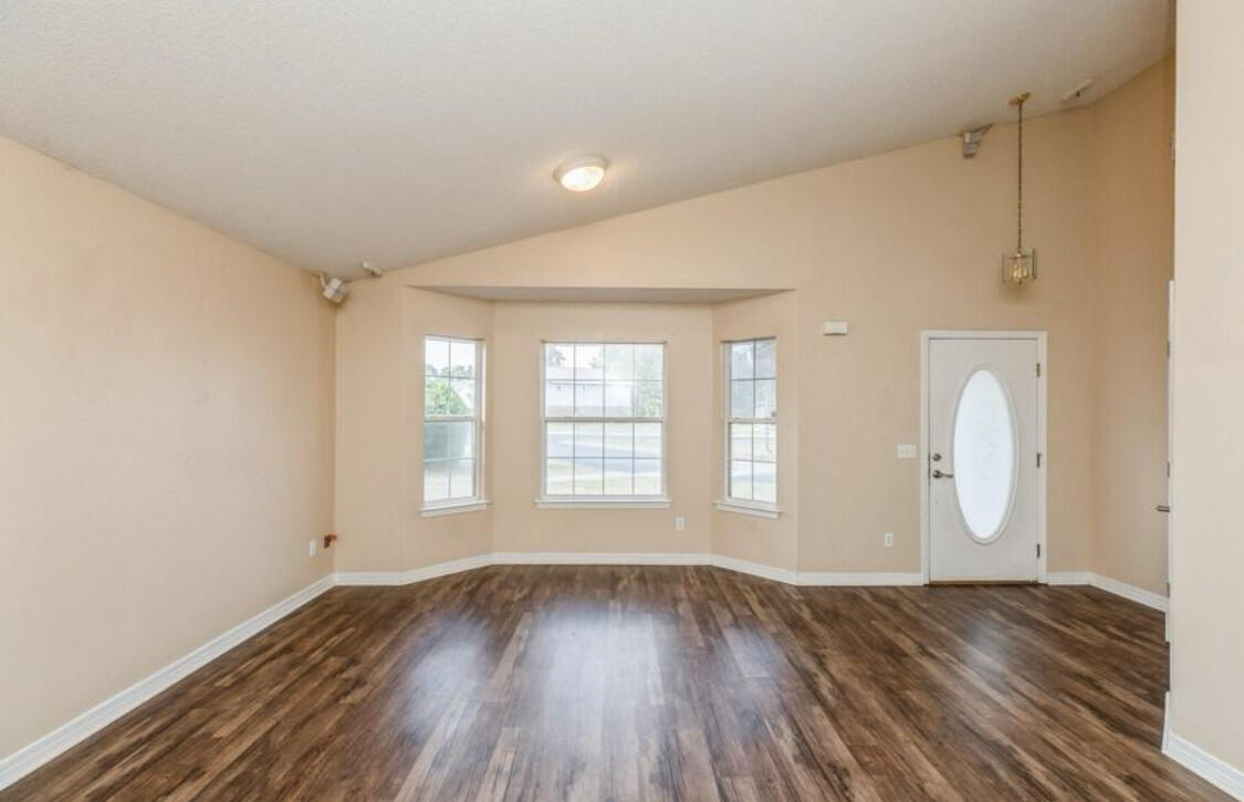 PARKER'S LANDING - Residential Lease