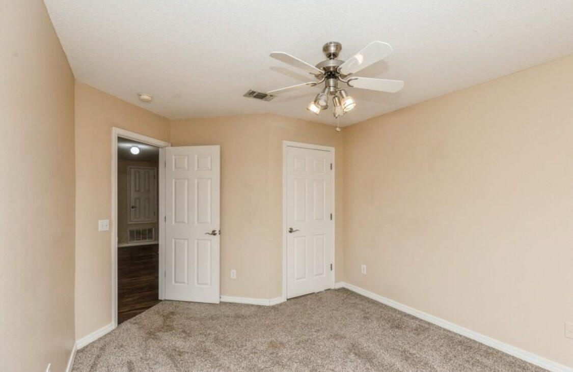 PARKER'S LANDING - Residential Lease