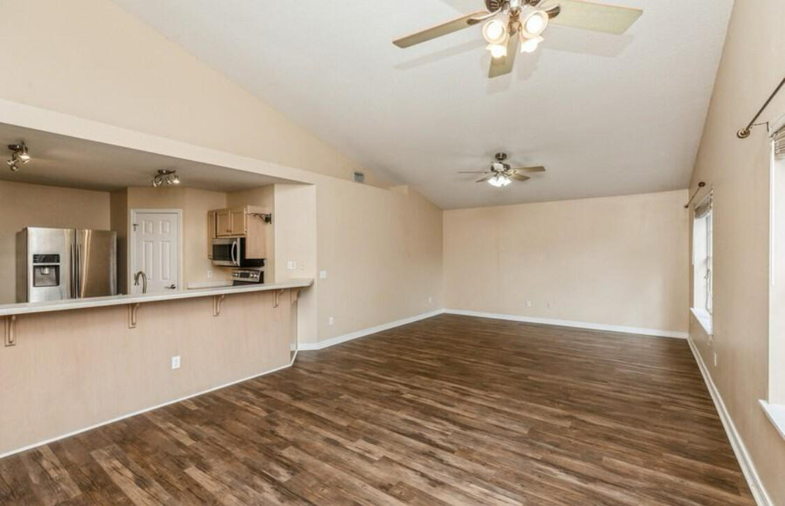 PARKER'S LANDING - Residential Lease