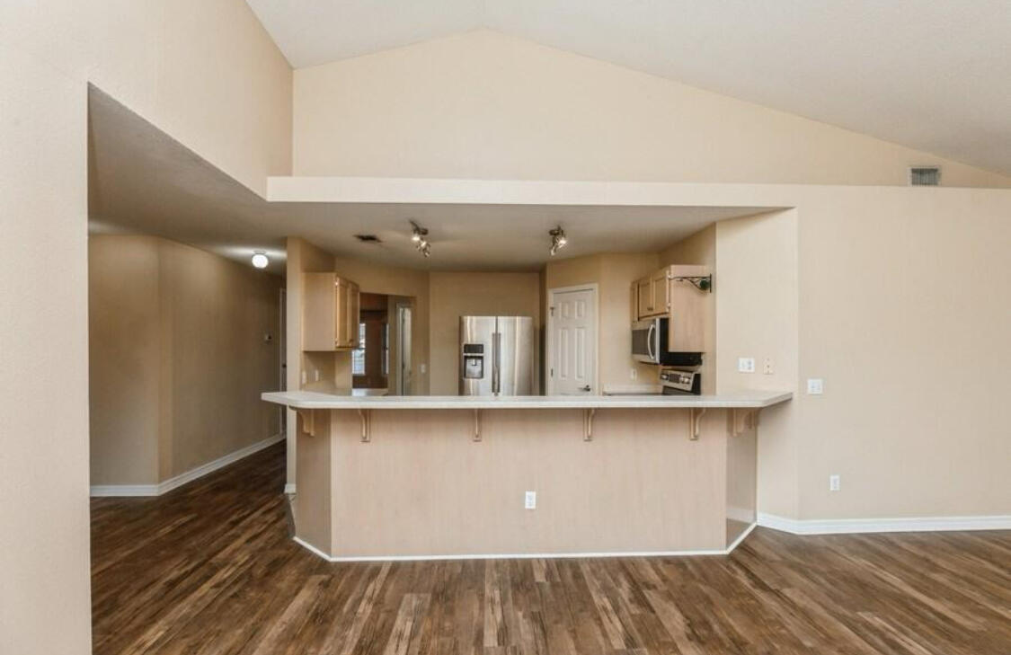 PARKER'S LANDING - Residential Lease