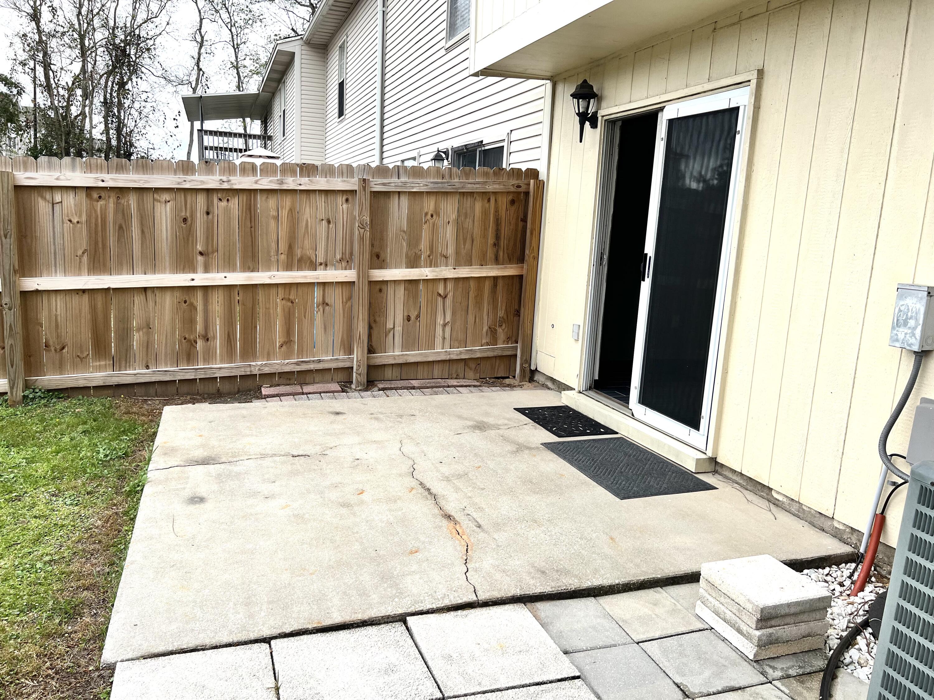 SCHNEIDER DRIVE T/H - Residential Lease