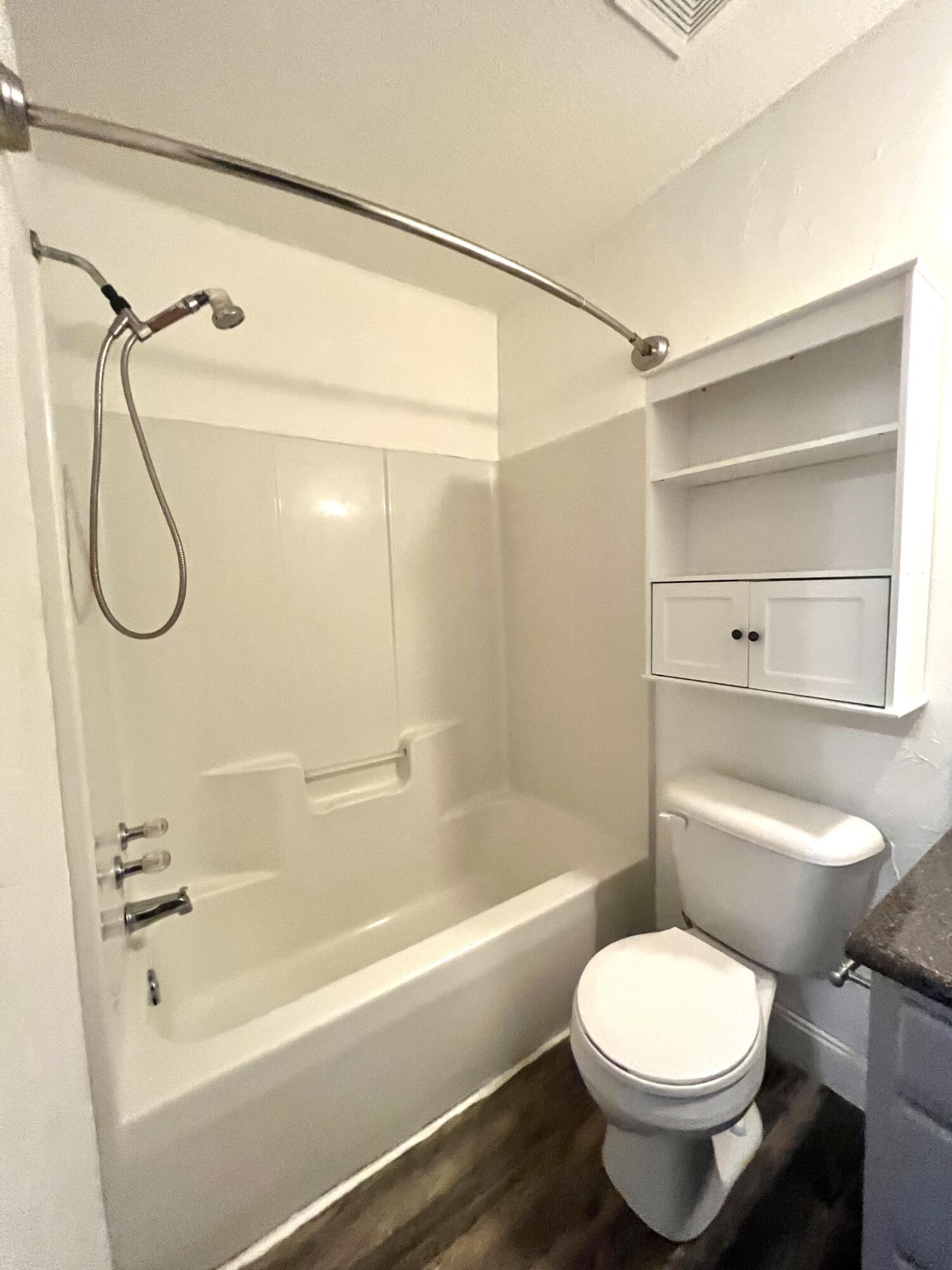 SCHNEIDER DRIVE T/H - Residential Lease