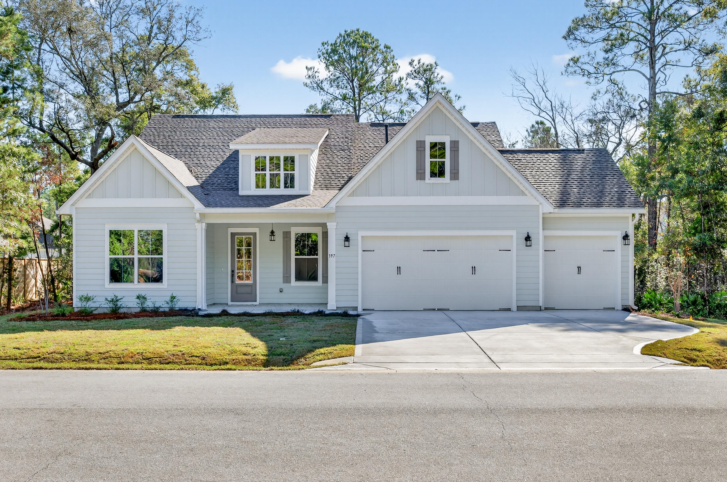 MAGNOLIA BAY ESTATES - Residential