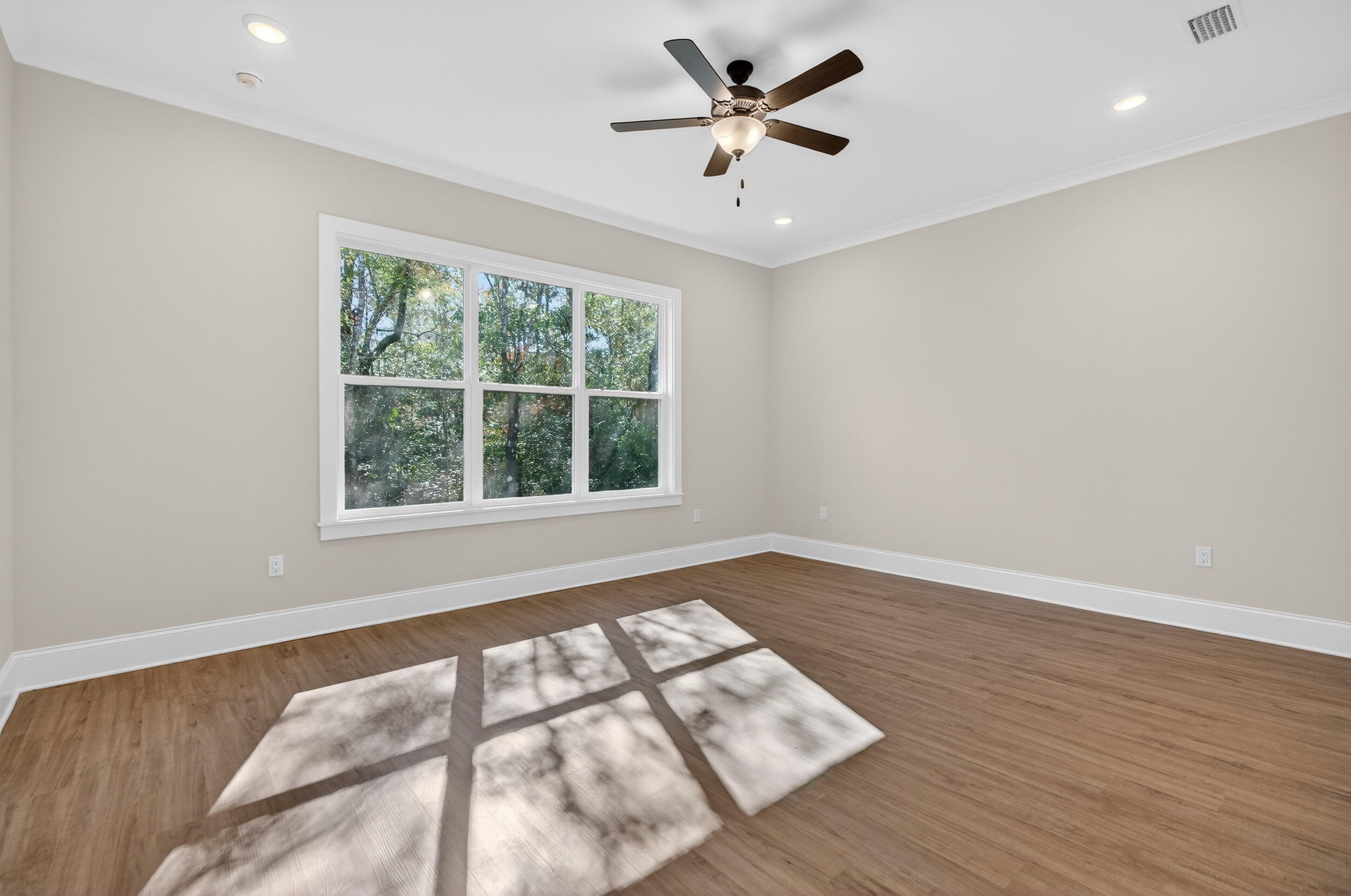 MAGNOLIA BAY ESTATES - Residential