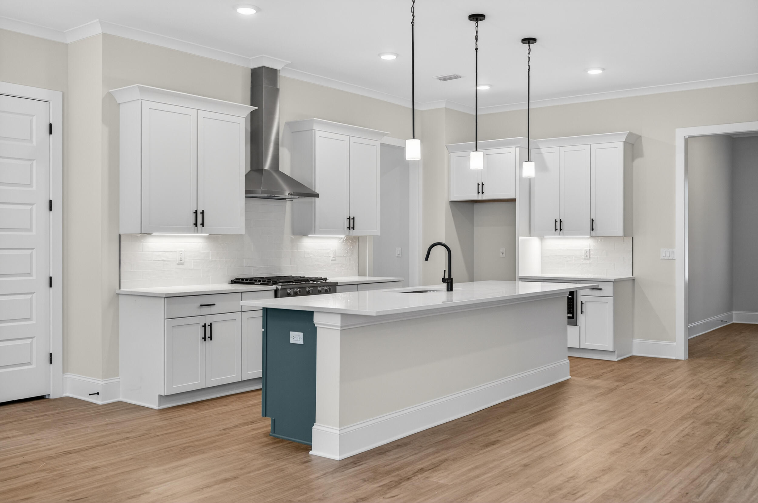 MAGNOLIA BAY ESTATES - Residential