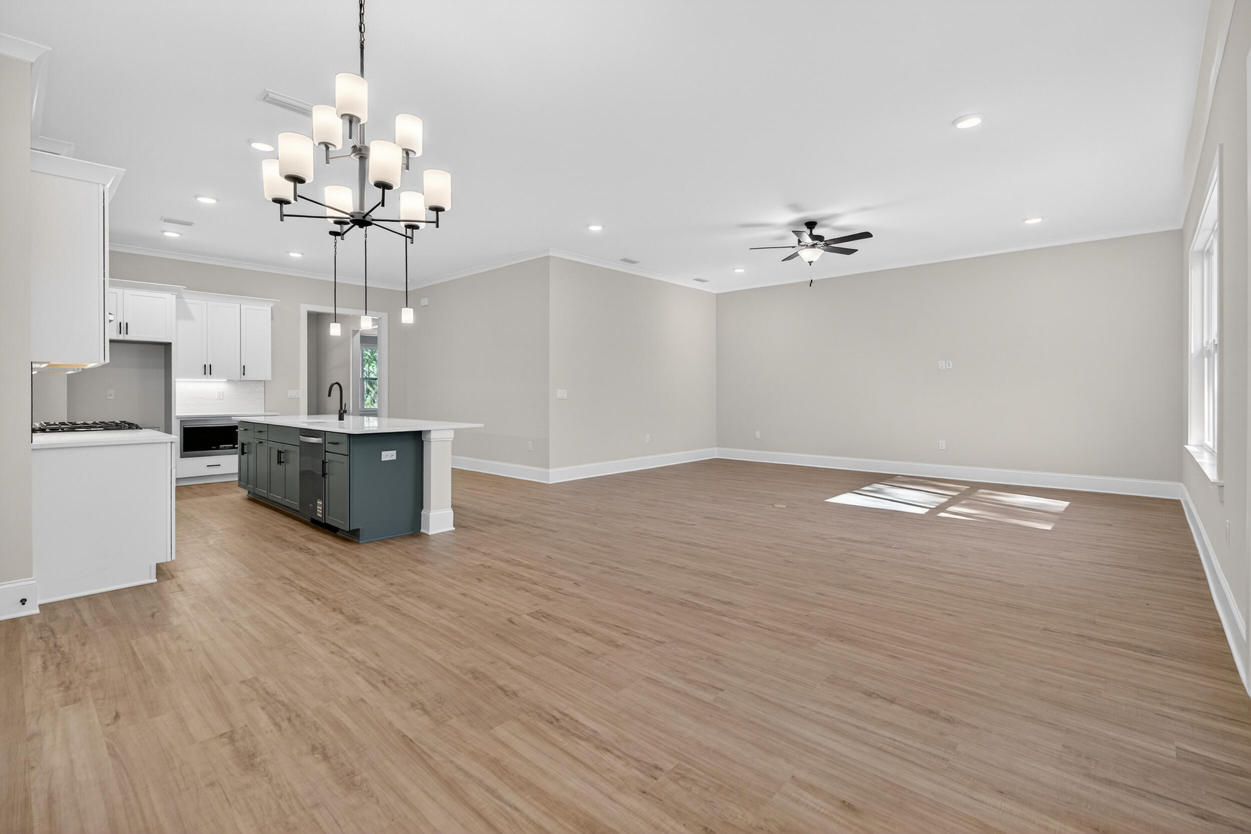 MAGNOLIA BAY ESTATES - Residential