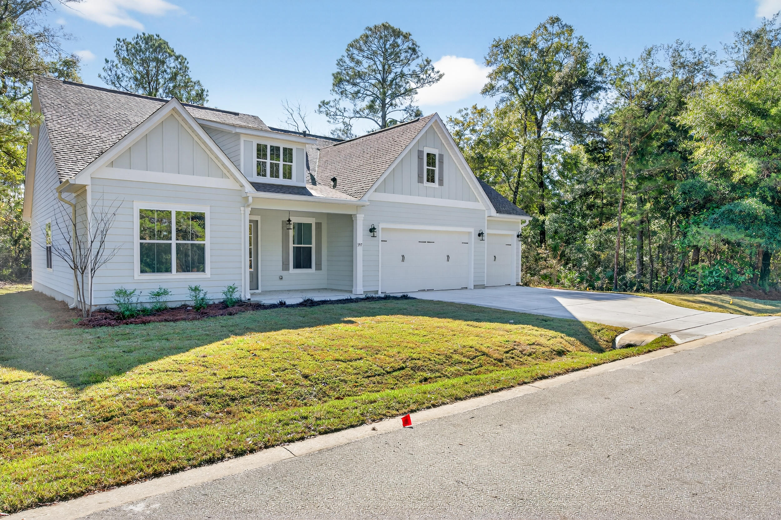 MAGNOLIA BAY ESTATES - Residential