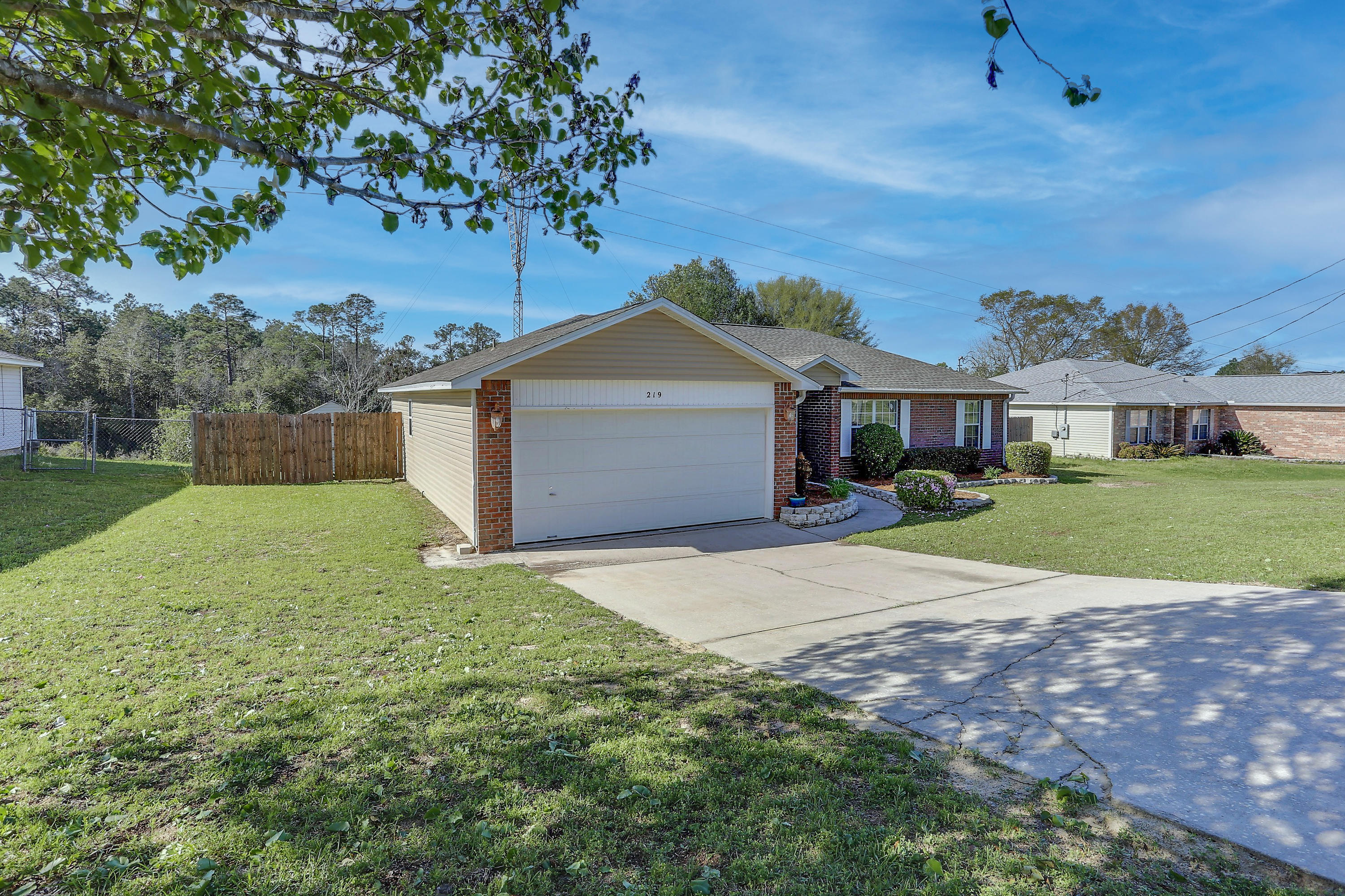 COUNTRYVIEW ESTATES 8TH ADDN - Residential