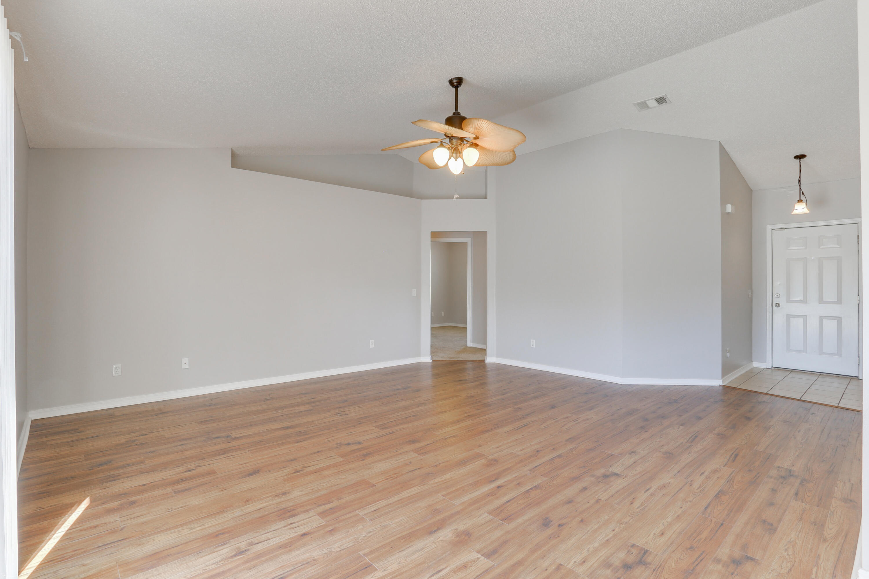 COUNTRYVIEW ESTATES 8TH ADDN - Residential