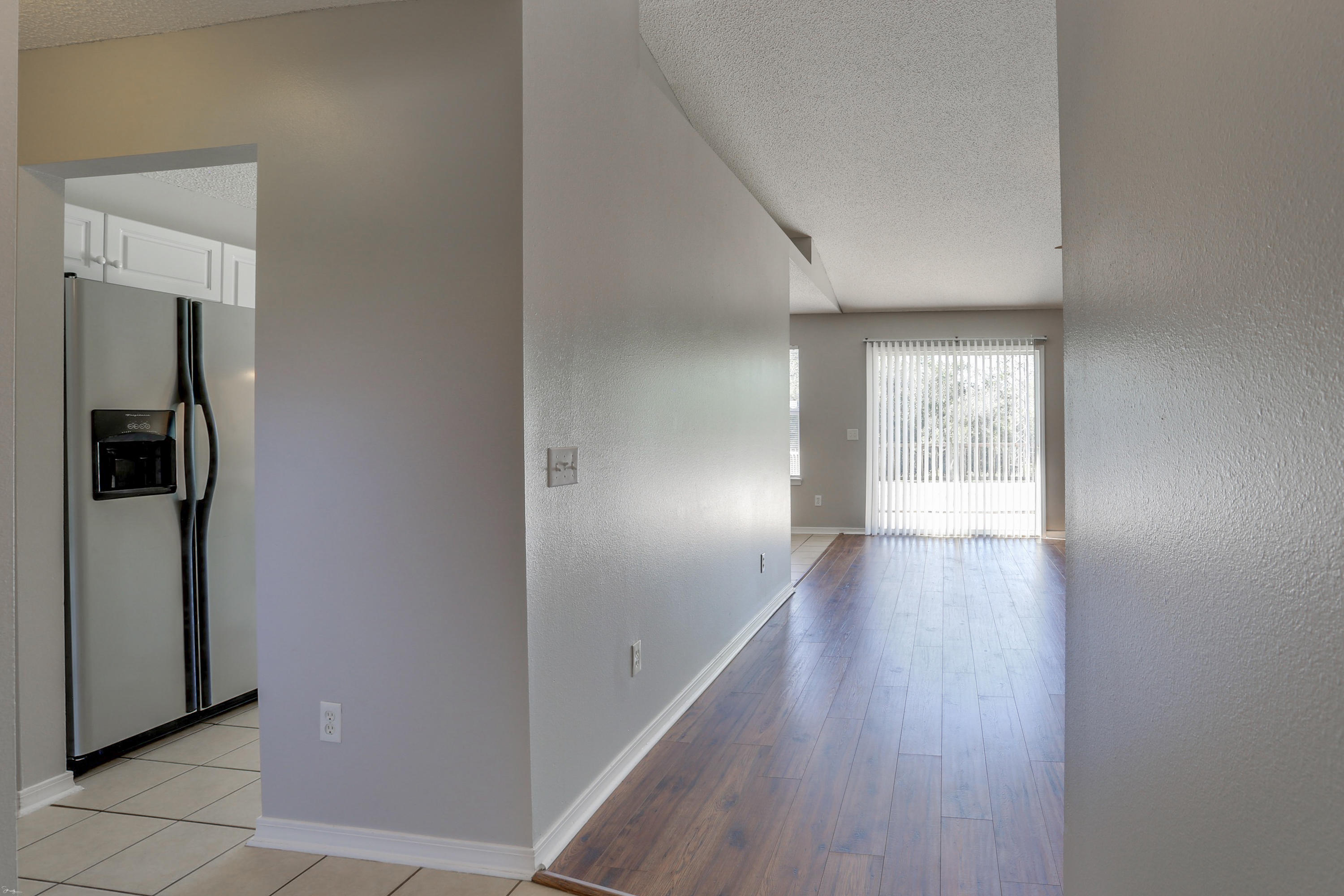 COUNTRYVIEW ESTATES 8TH ADDN - Residential